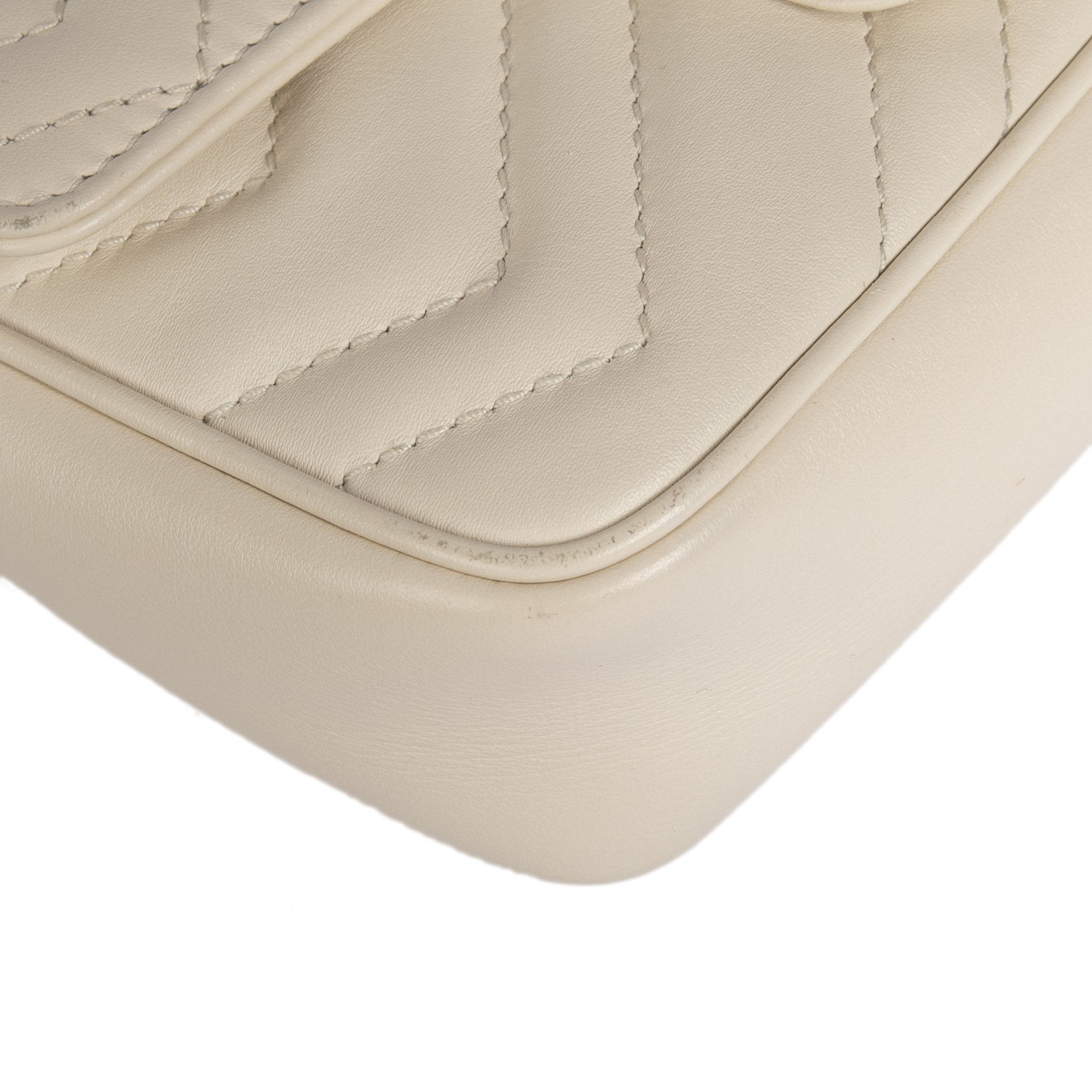 Gucci GG Marmont Matelasse Super Mini Bag w/ Box