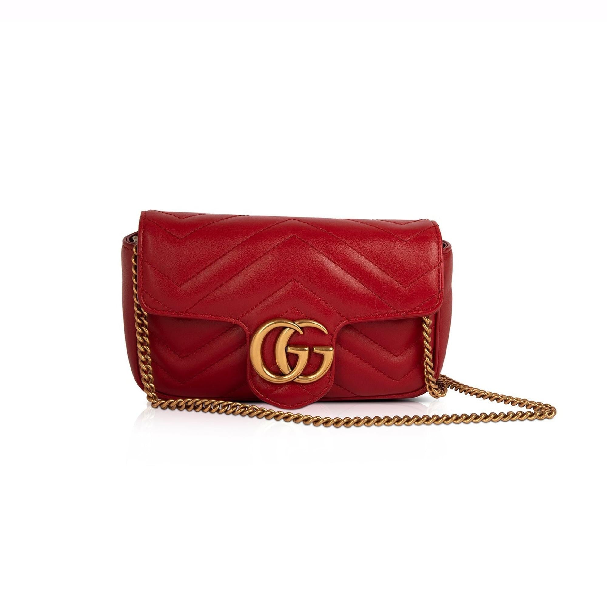 Gucci GG Marmont Matelasse Super Mini Bag