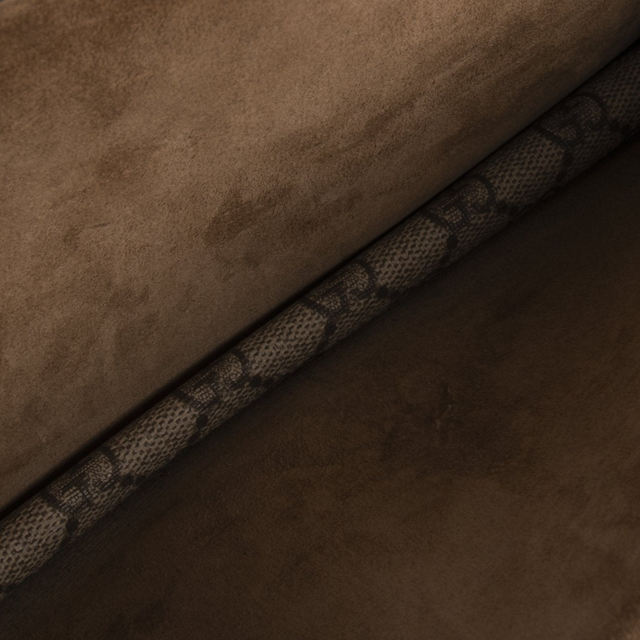 Gucci GG Supreme Dionysus Small Shoulder Bag