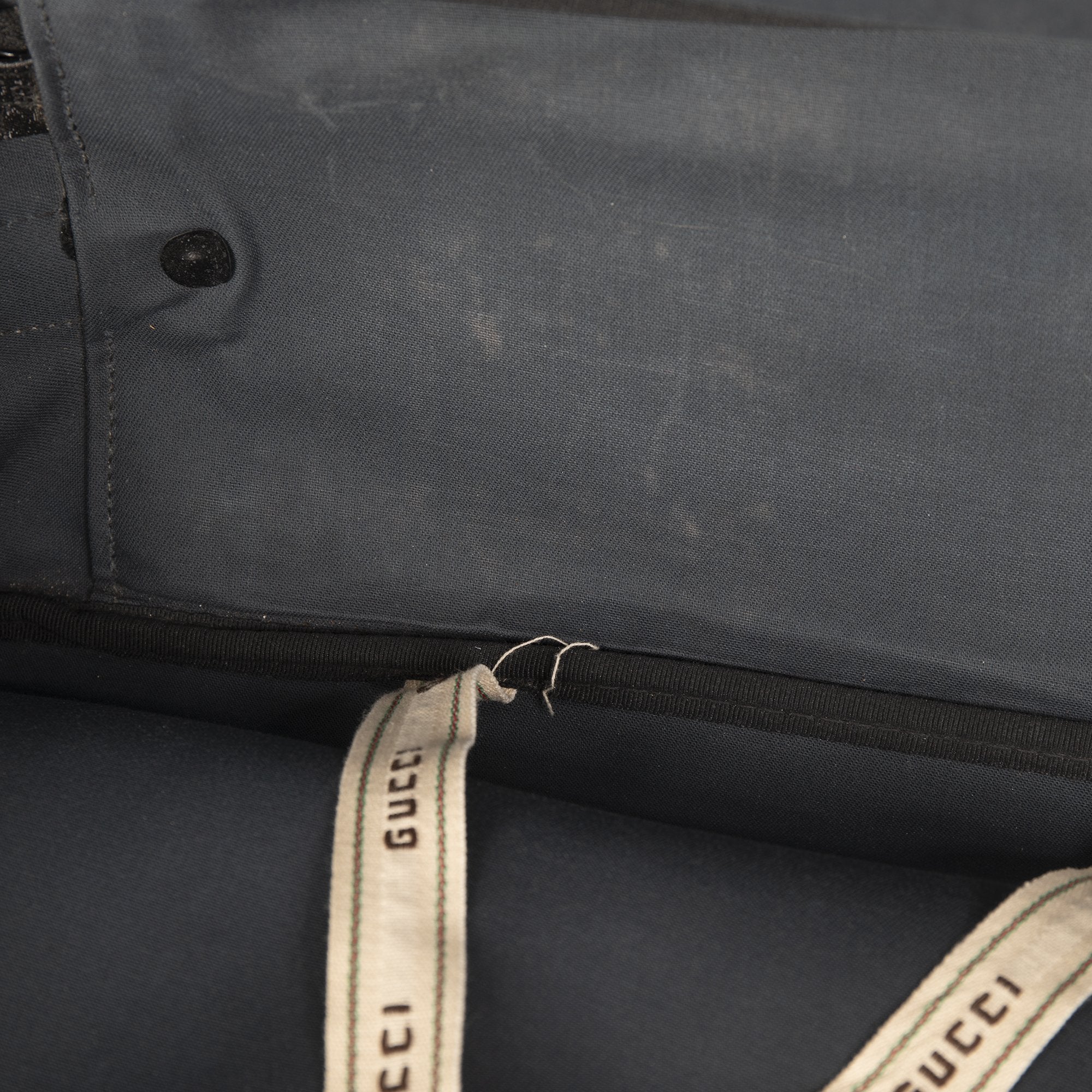 Gucci GG Supreme Suitcase 75