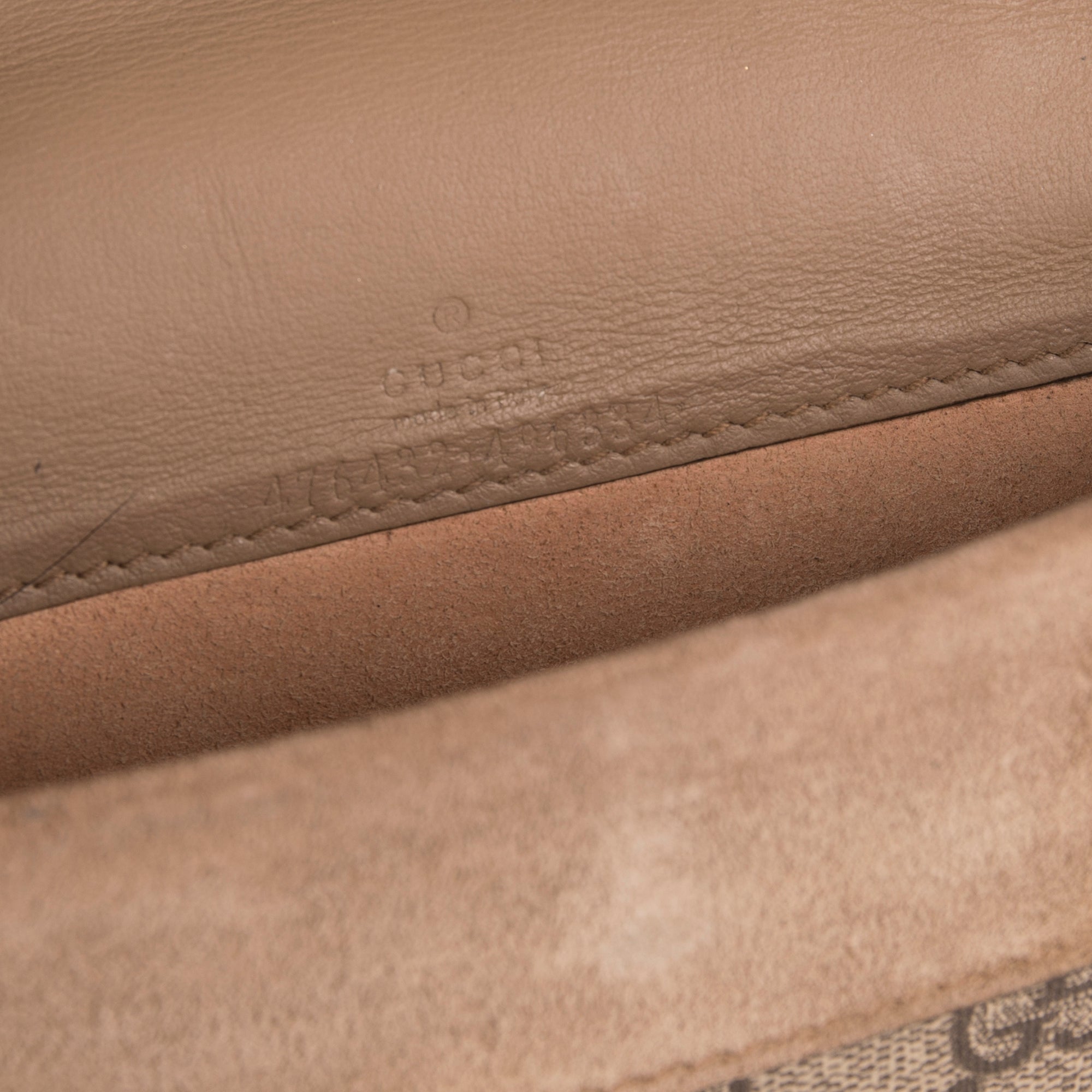 Gucci GG Supreme Super Mini Bag