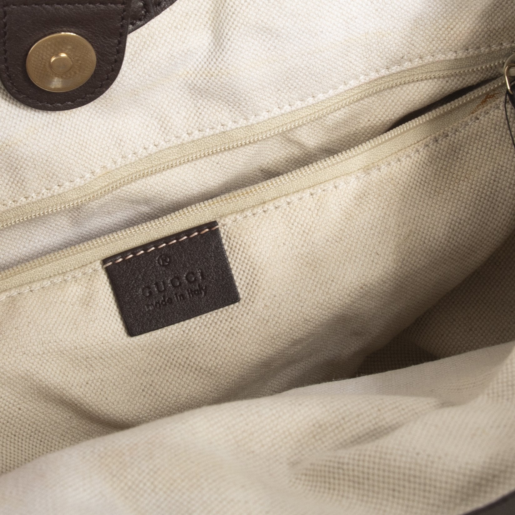 Gucci Medium GG Signature Sukey Tote