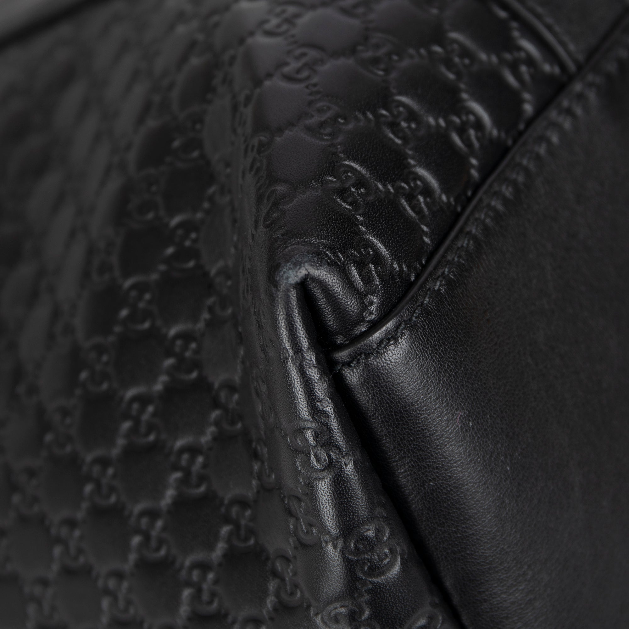 Gucci Medium Microguccissima Leather Convertible Satchel