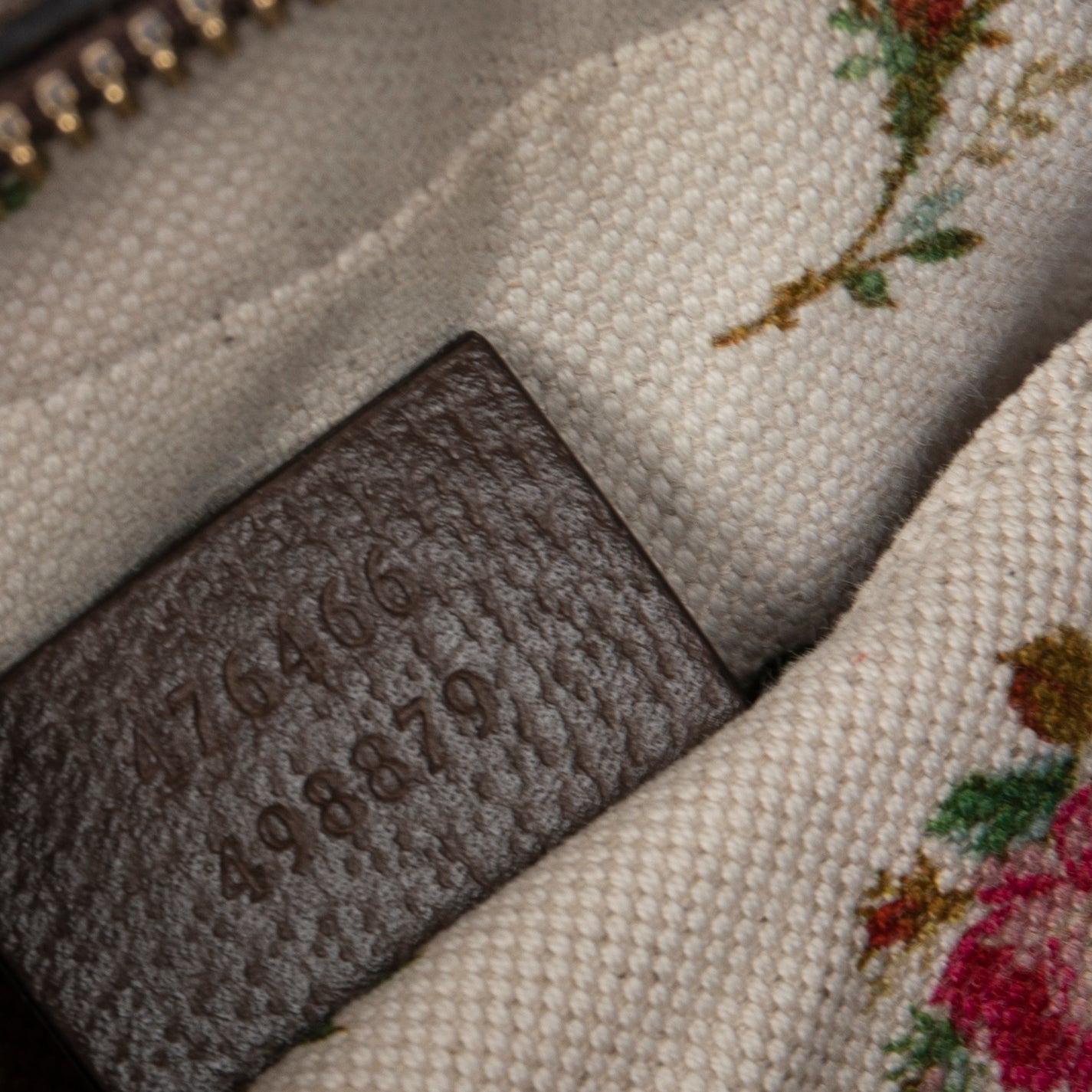 Gucci Neo Vintage GG Supreme Messenger Bag