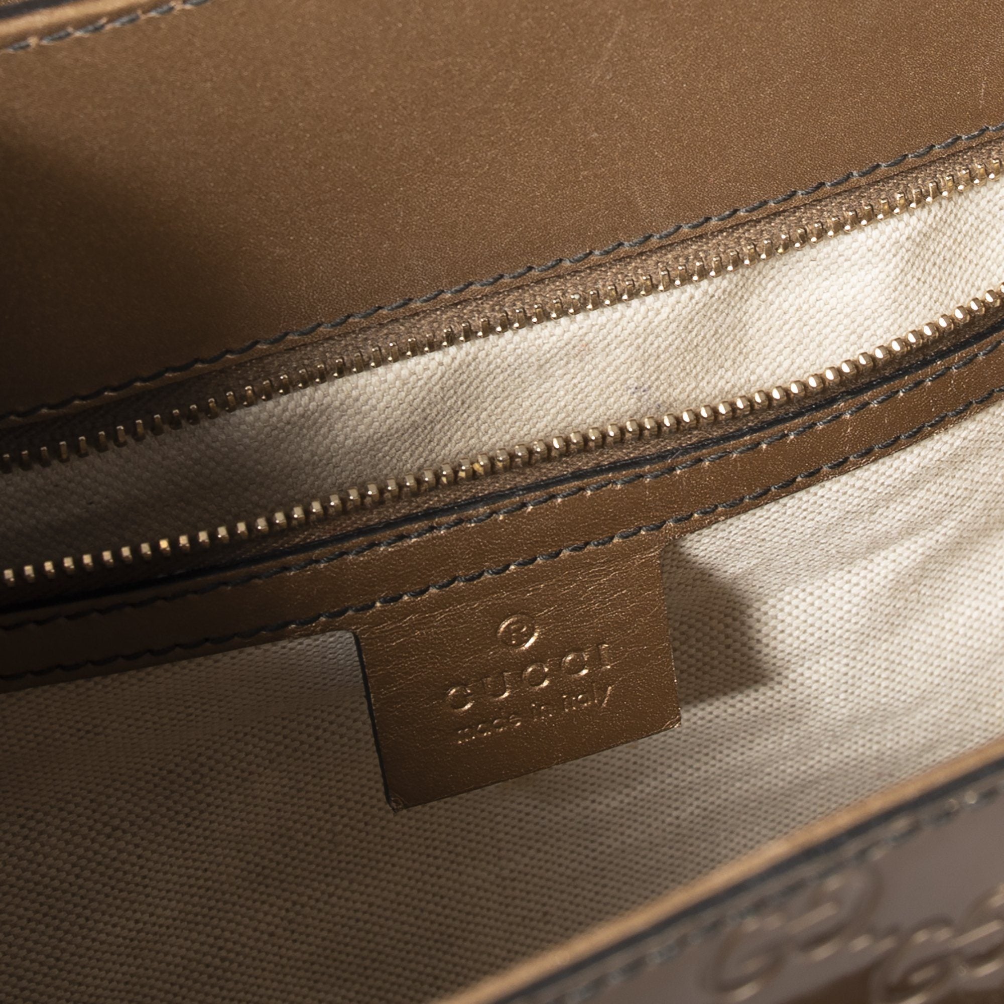 Gucci Signature Large Emily Chain Shoulder Bag