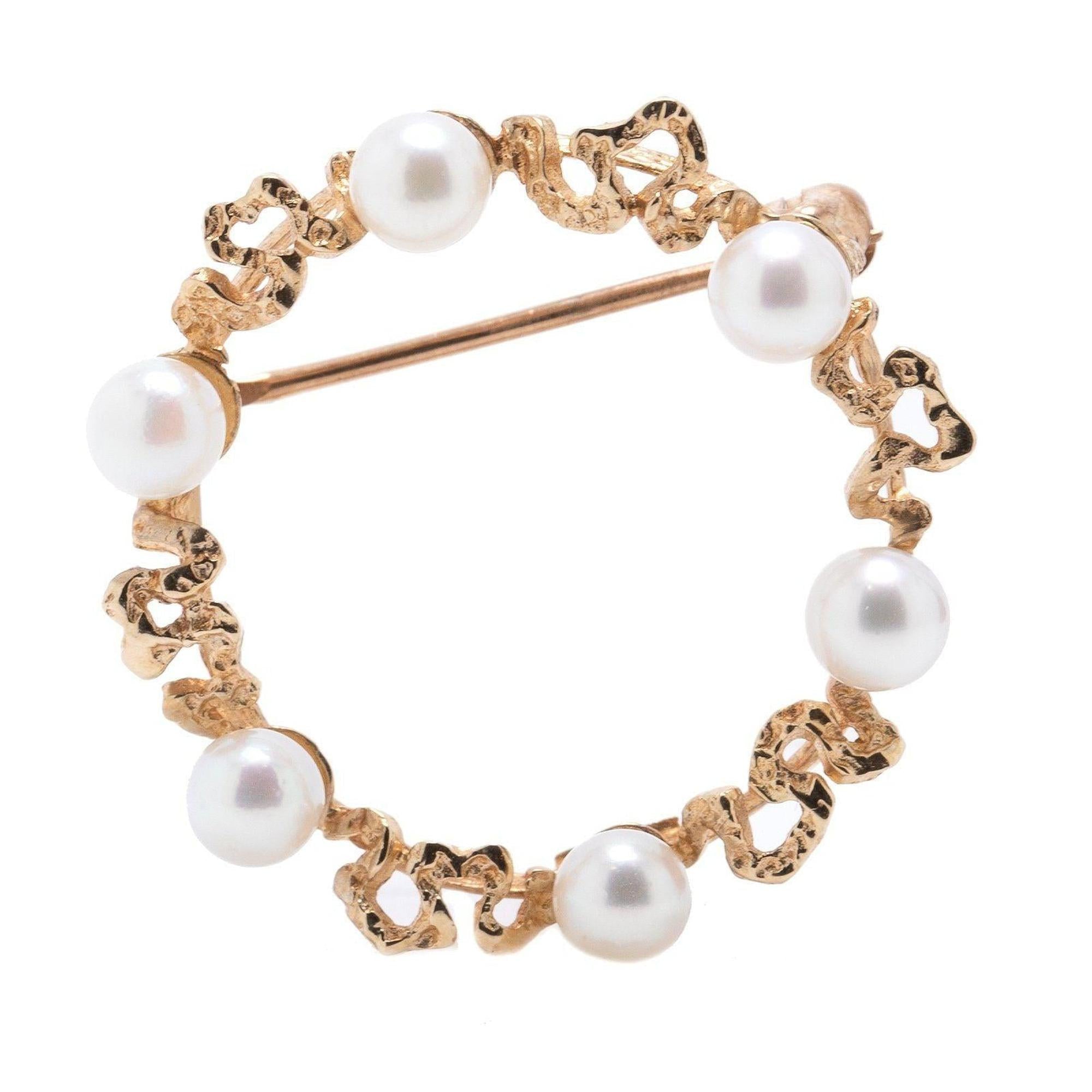 Halo Brooch with Pearls