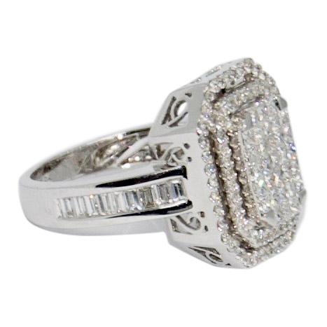 Invisible-Set Diamond Cluster Ring