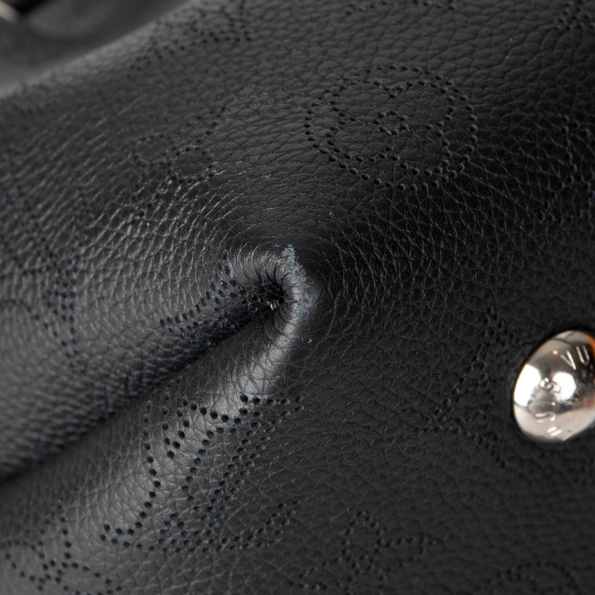 Louis Vuitton 2020 Mahina Leather Bella Bucket Bag w/ Box & Pouch