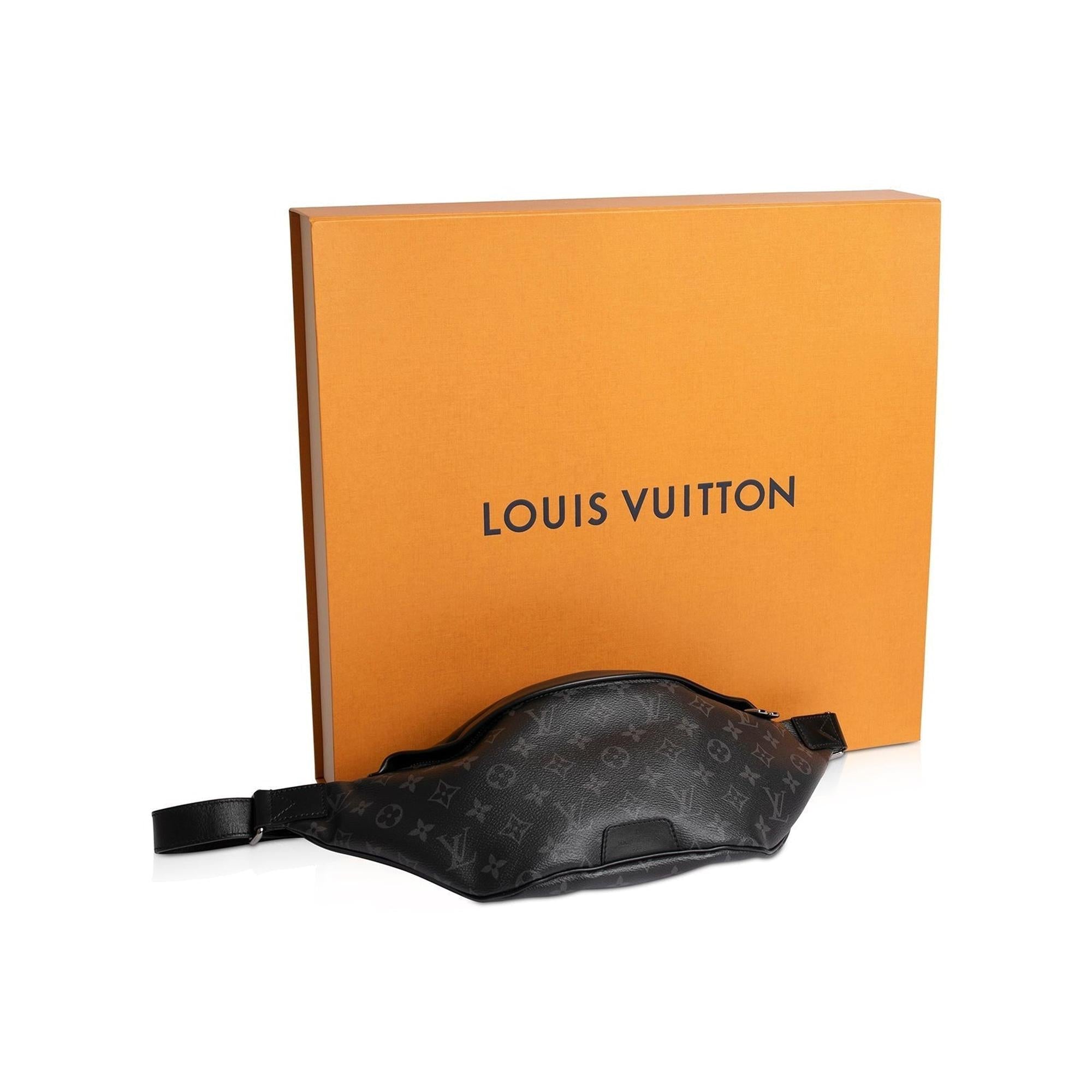 Louis Vuitton 2020 Monogram Eclipse Discovery Bumbag w/ Box
