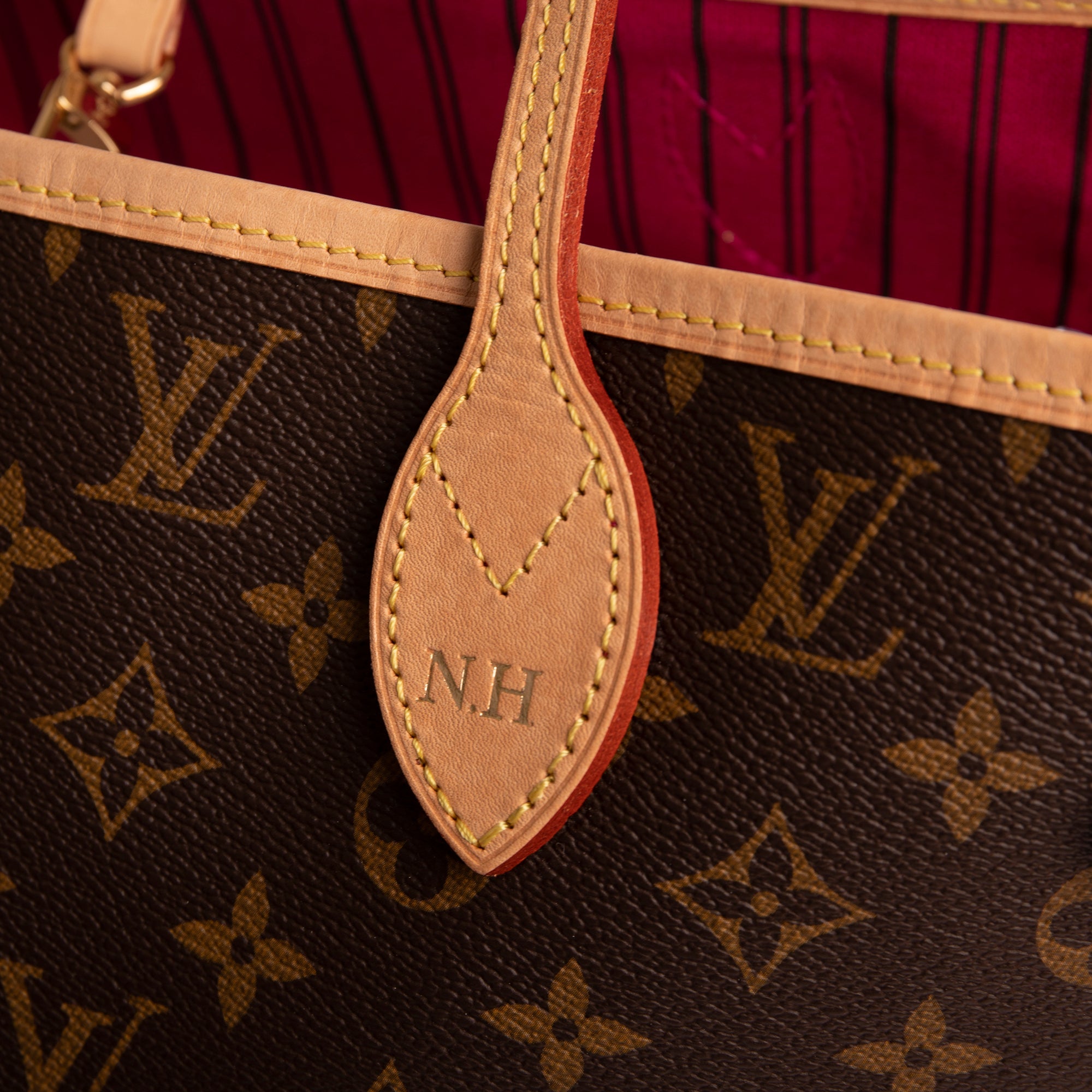 Louis Vuitton 2022 Monogram Neverfull MM w/ Box & Receipt – Oliver Jewellery