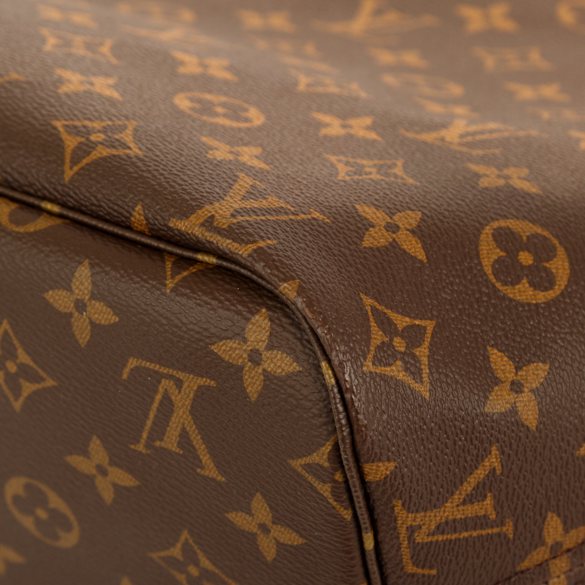Louis Vuitton 2022 Monogram Neverfull MM w/ Pouch