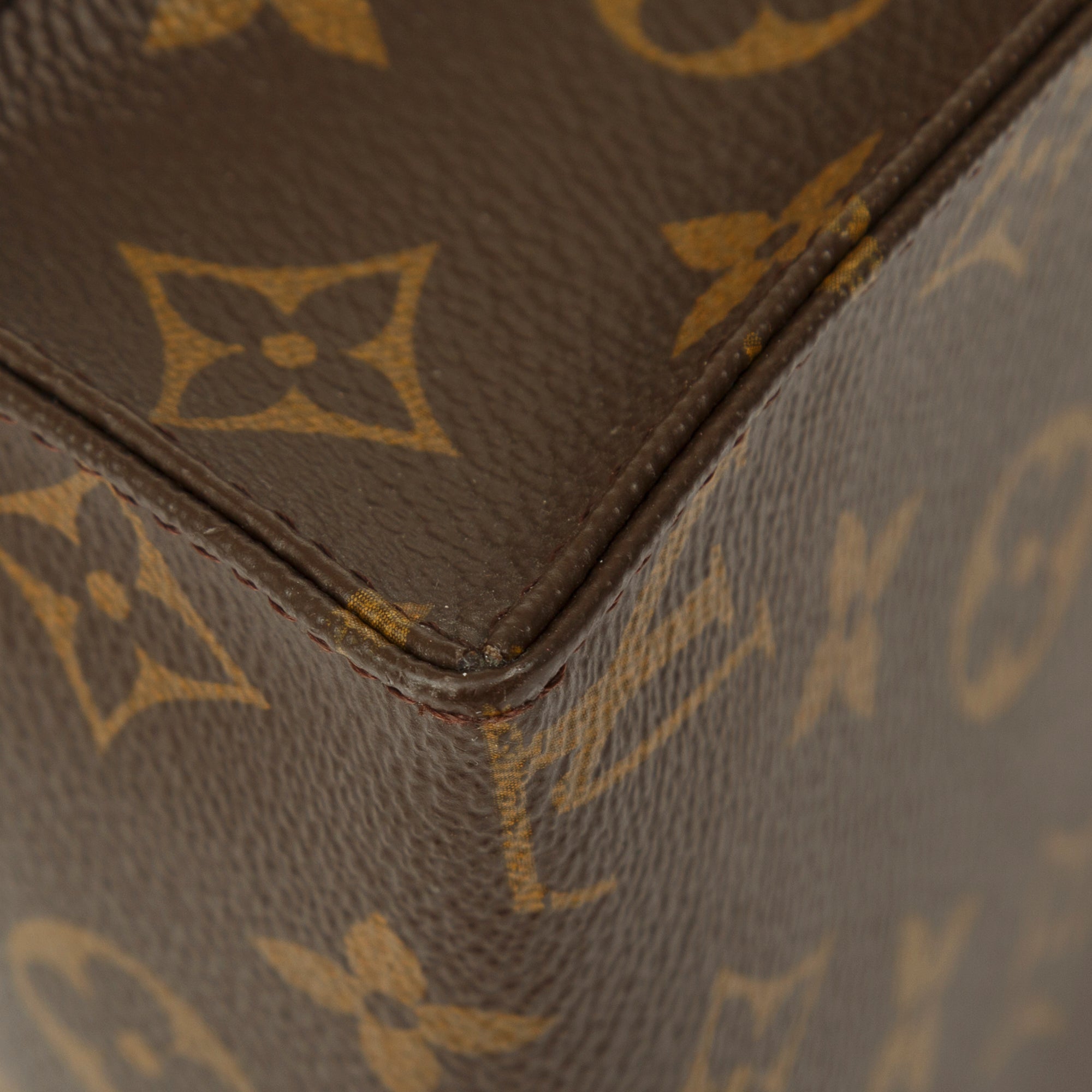 Louis Vuitton 2022 Monogram Toiletry Pouch 19 w/ Box