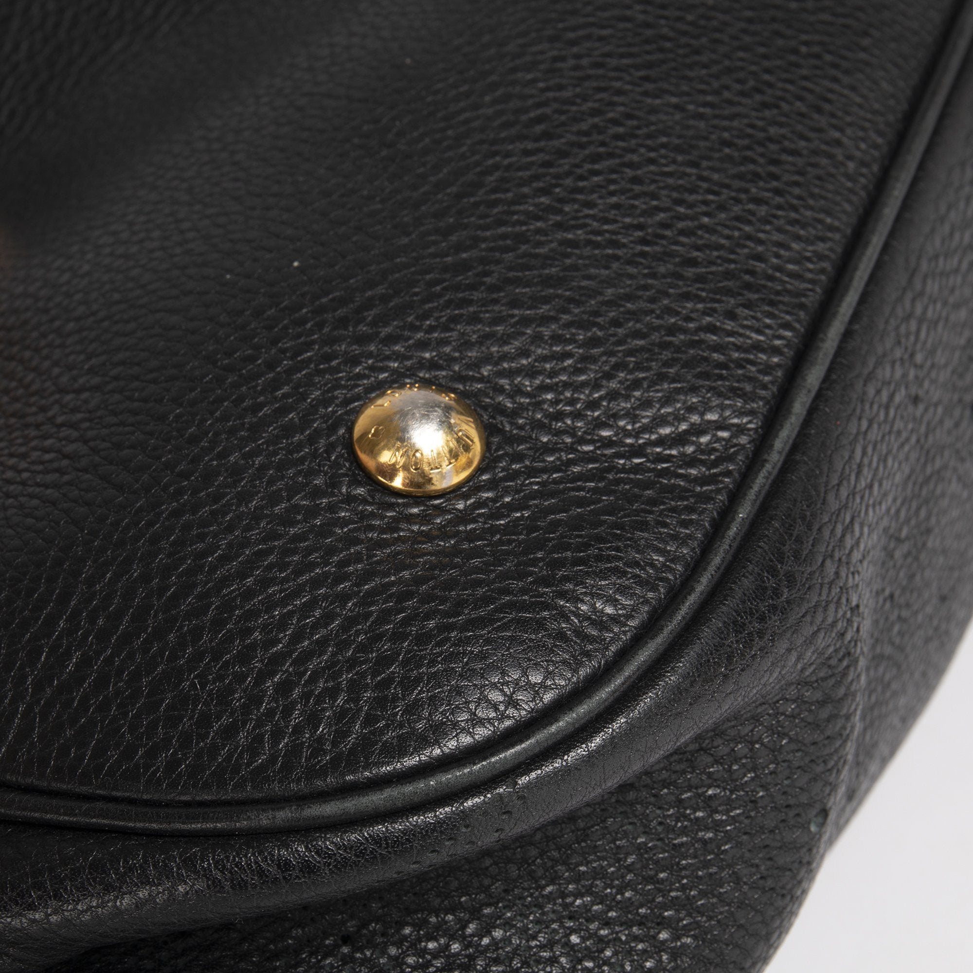 Louis Vuitton Black Mahina L Hobo w/ Receipt