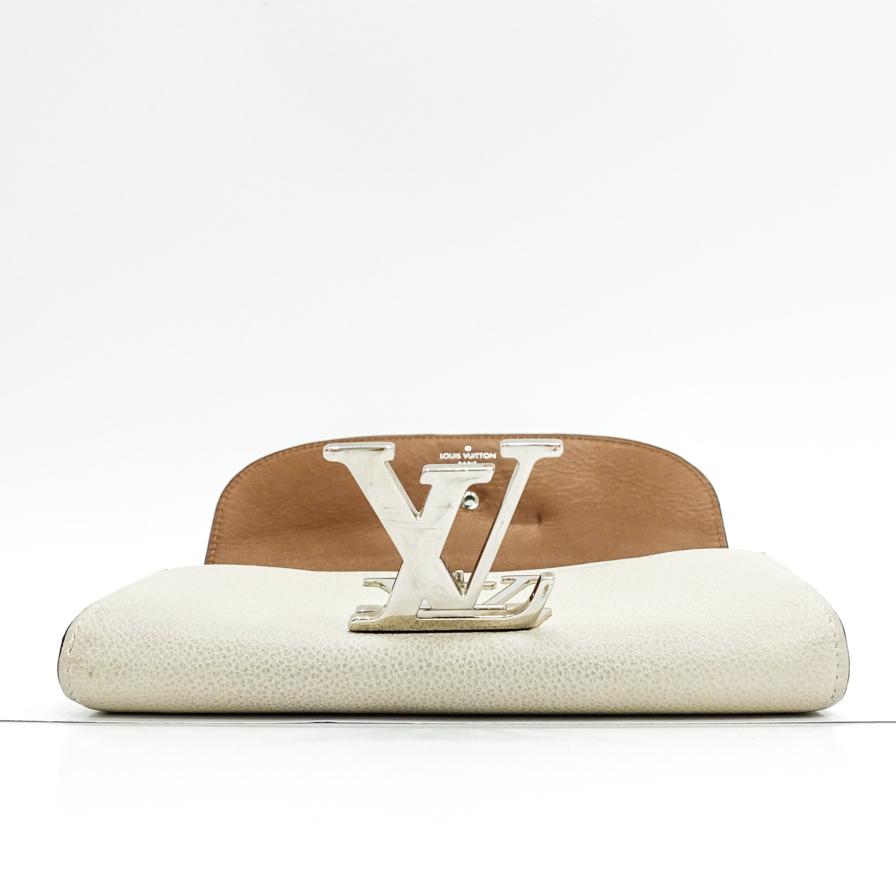 Louis Vuitton Blanc Classe Veau Cachemire Vivienne Long Wallet