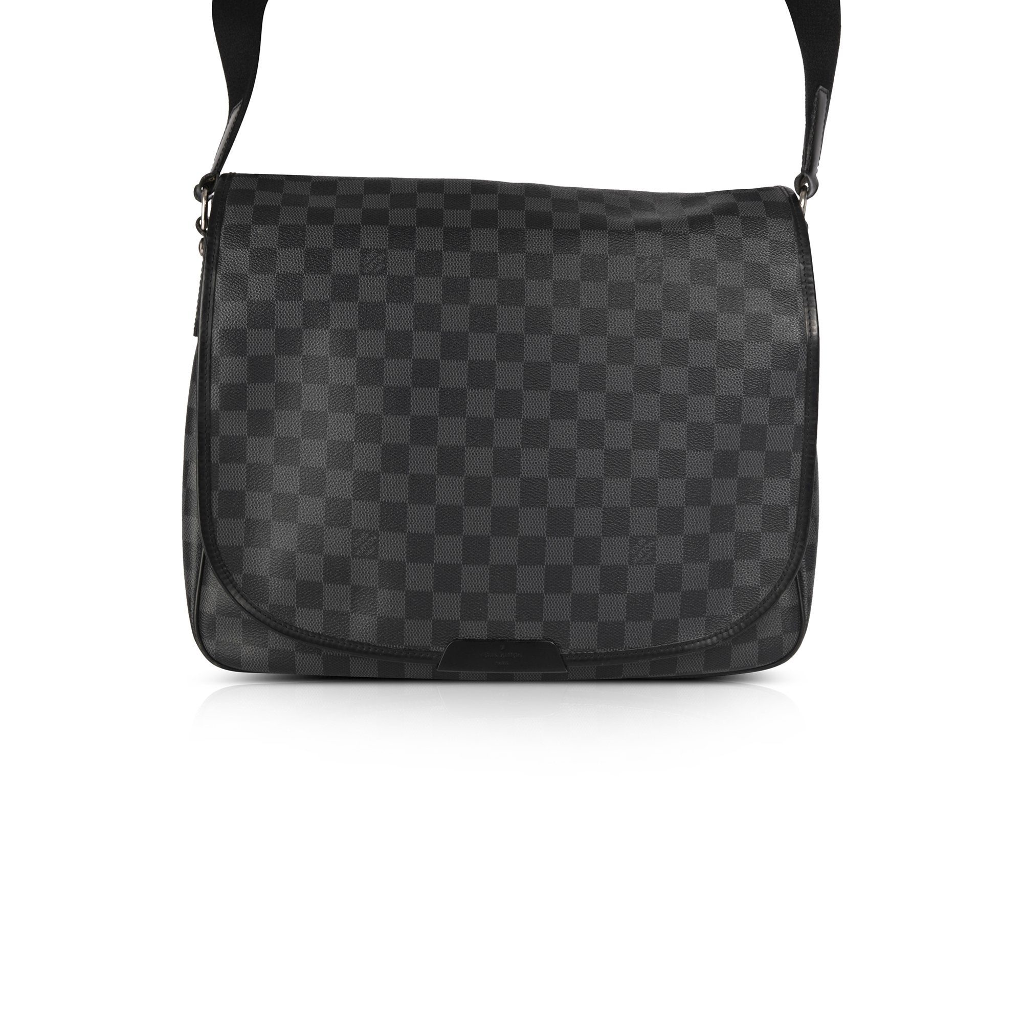 Louis Vuitton Damier Graphite Daniel GM Messenger Bag