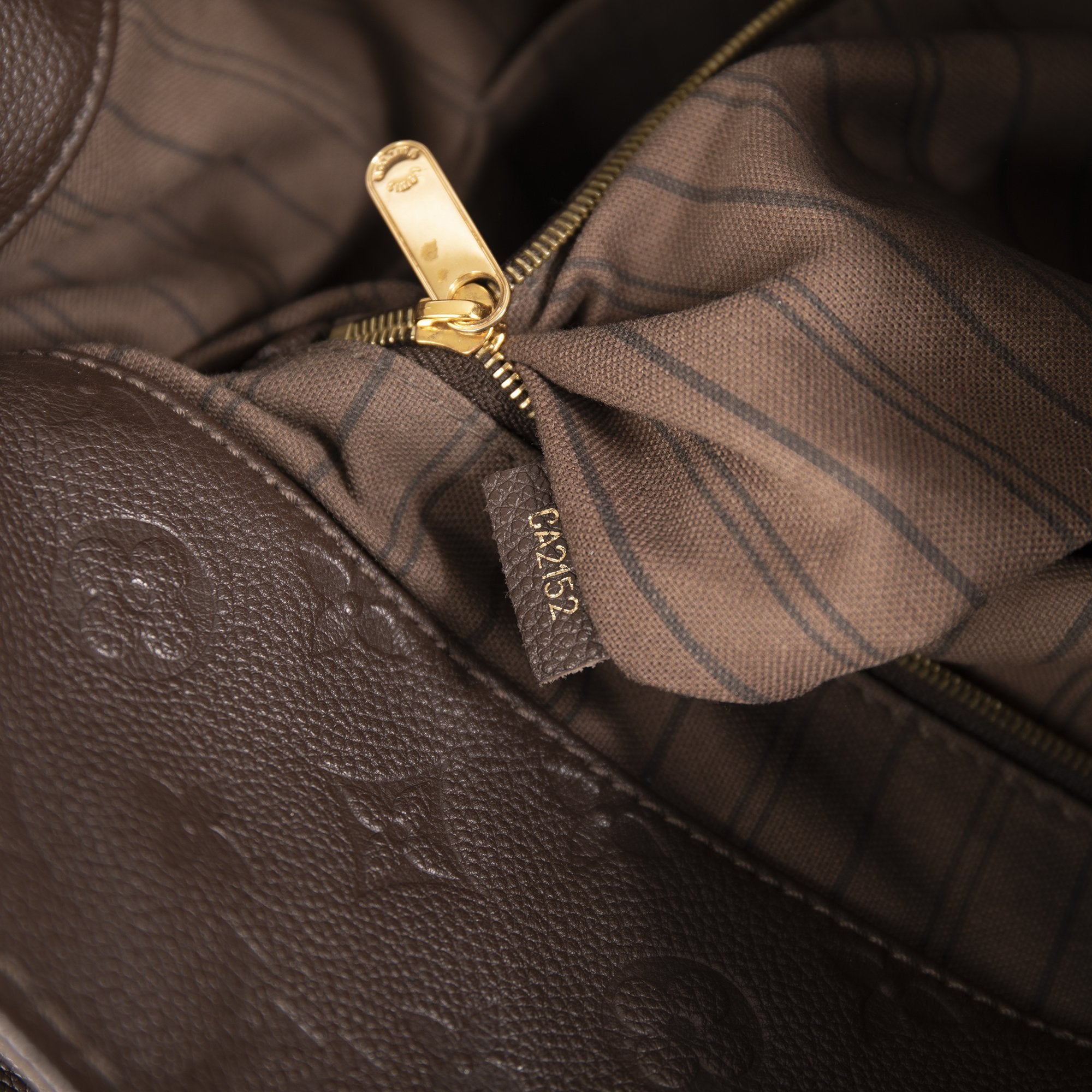 Louis Vuitton Empreinte Artsy MM