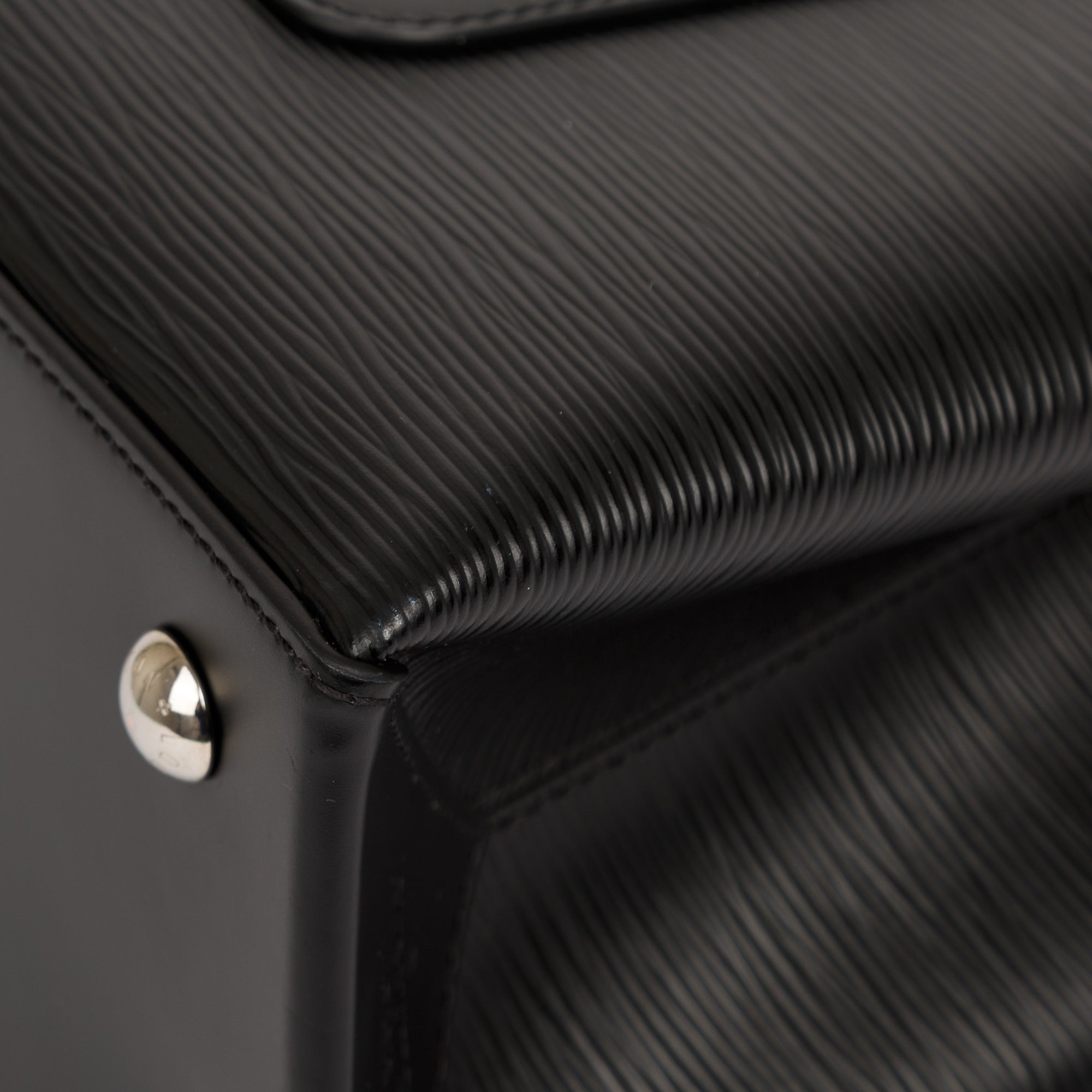 Louis Vuitton Epi Kleber MM w/ Strap