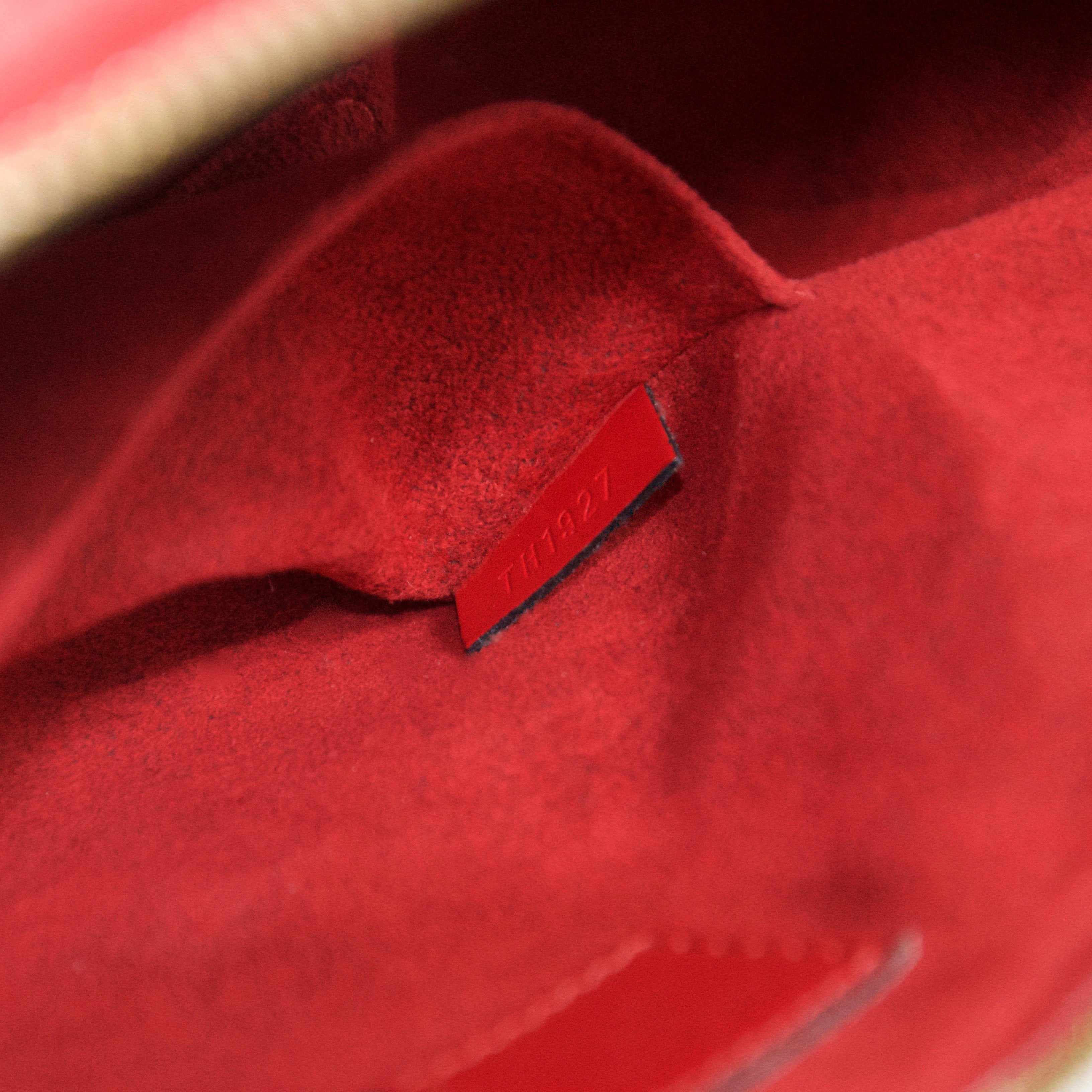 Louis Vuitton Epi Pont-Neuf PM