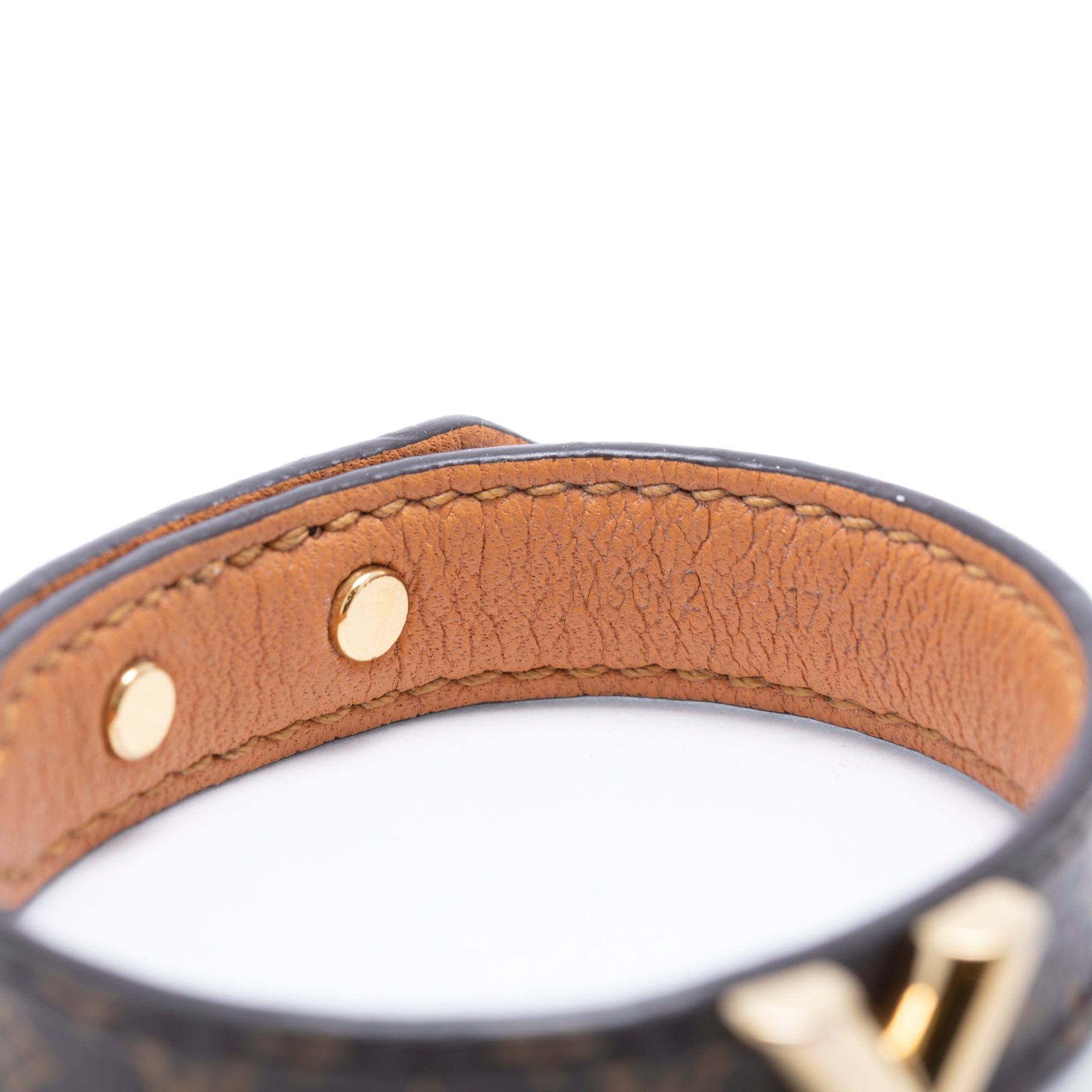 Louis Vuitton Essential V Bracelet