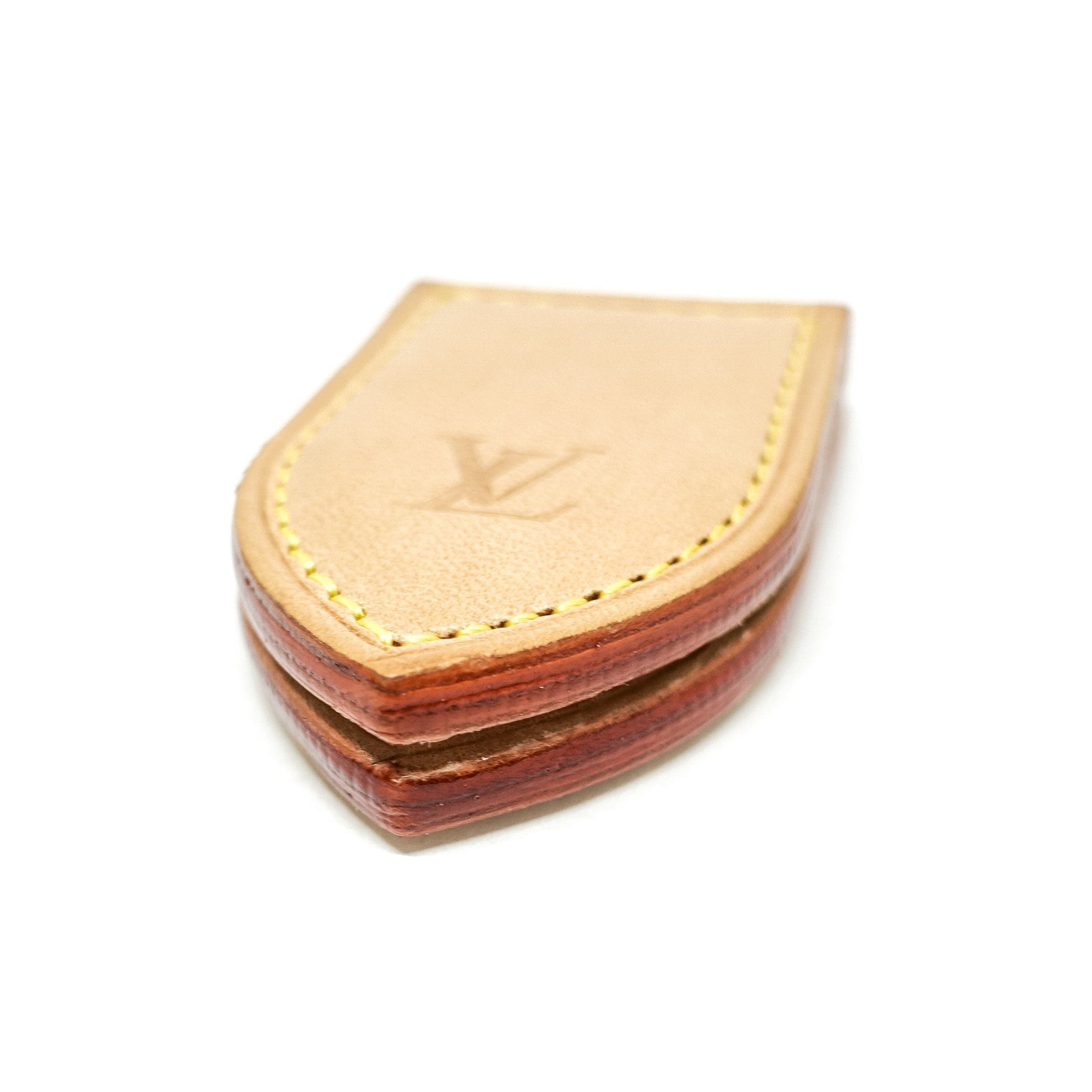 Louis Vuitton Heritage Bill Clip