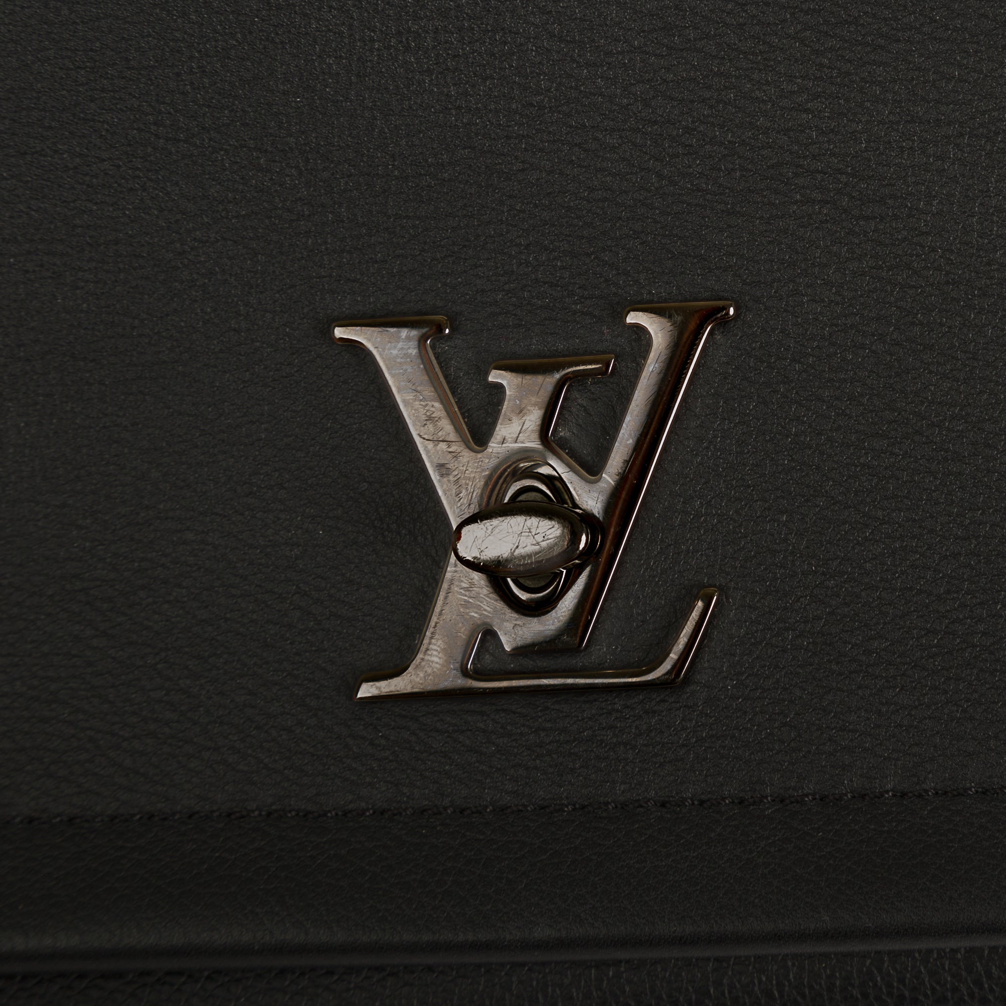 Louis Vuitton Lockme II BB Chain Bag