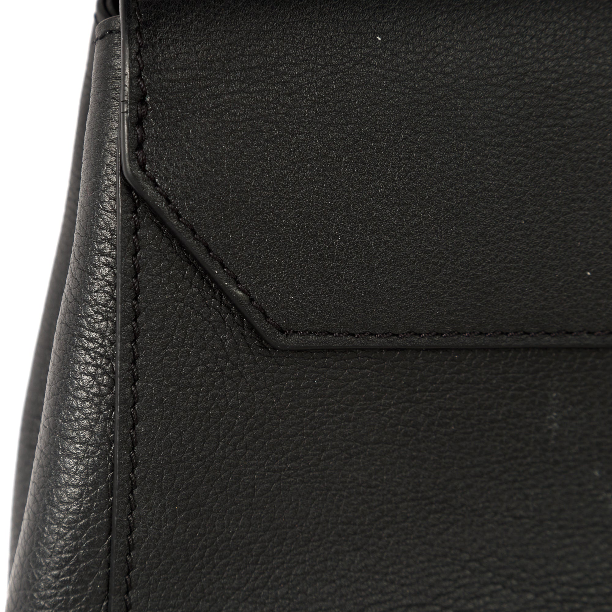 Louis Vuitton Lockme II BB Chain Bag