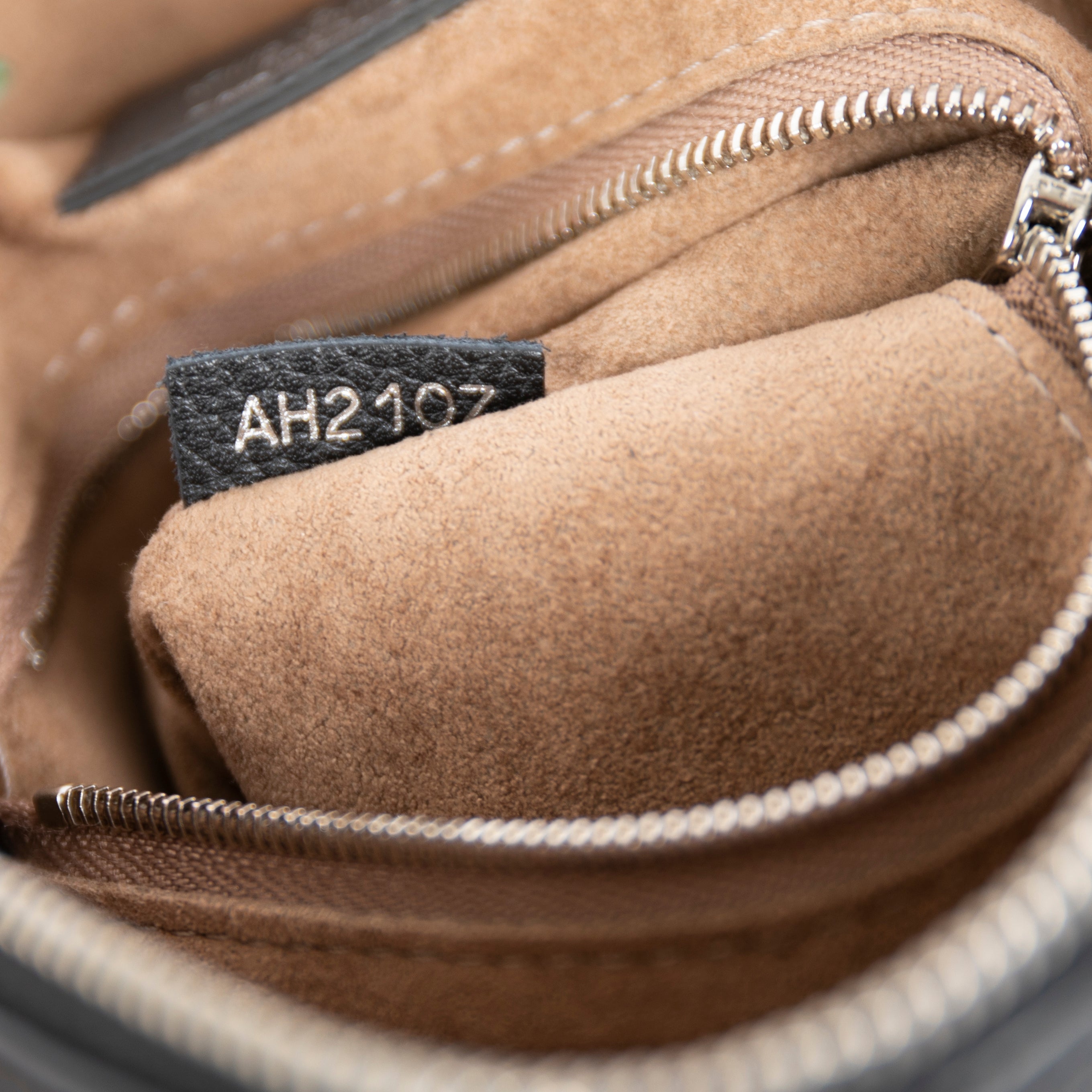 Louis Vuitton Mahina Babylone BB