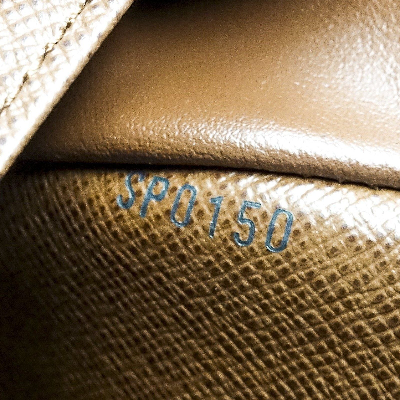 Louis Vuitton Monogram A4 Cover