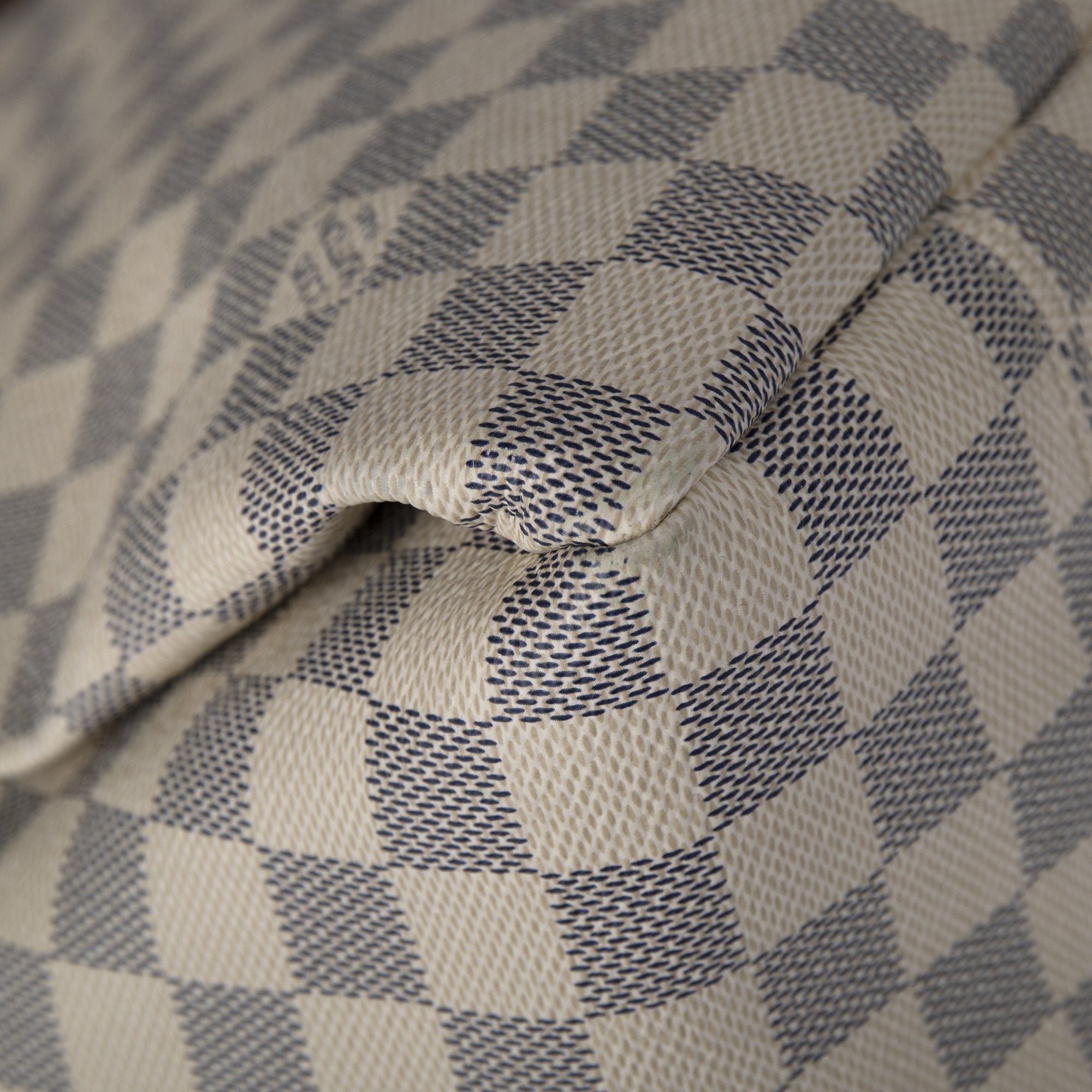 Louis Vuitton Monogram Artsy MM