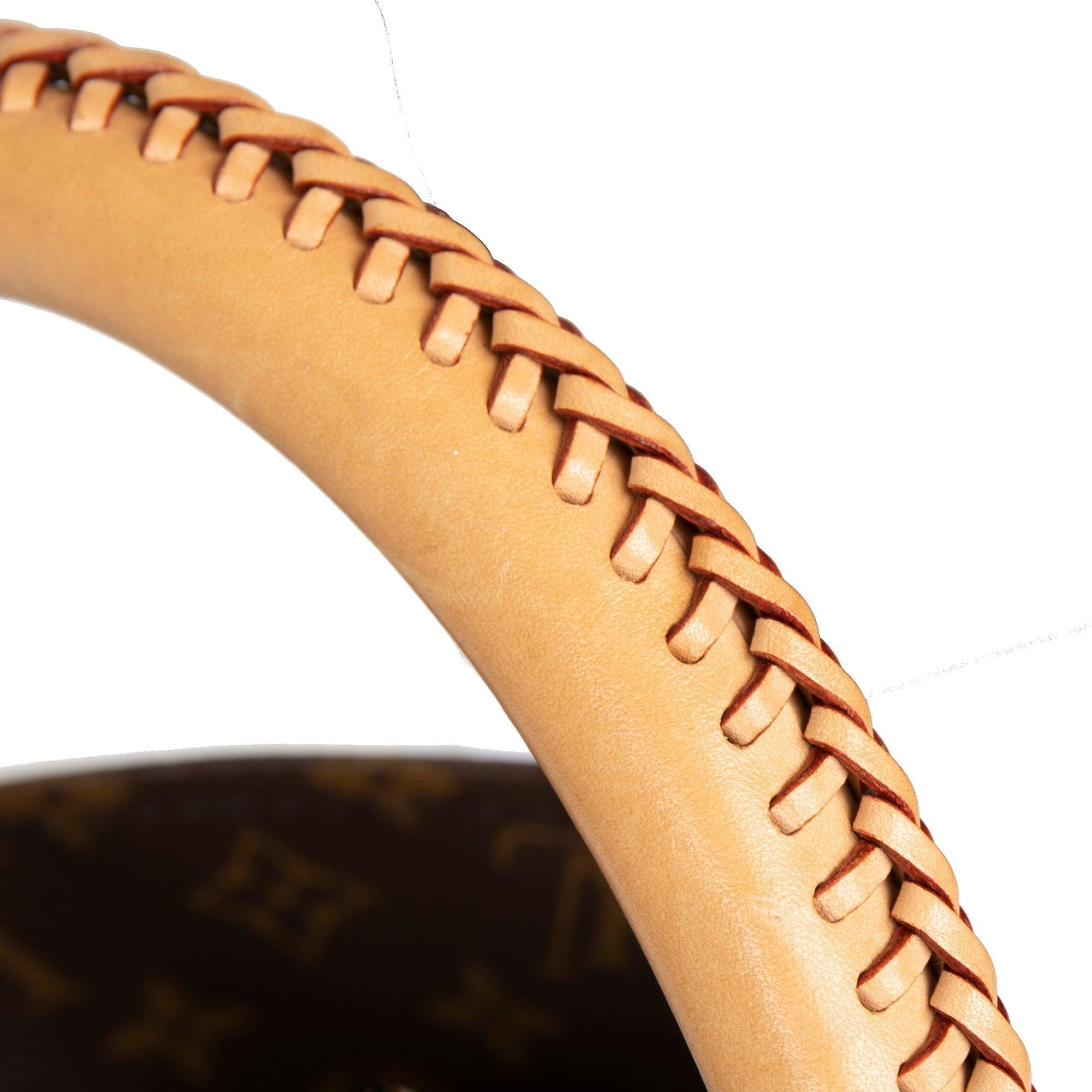 Louis Vuitton Monogram Artsy MM