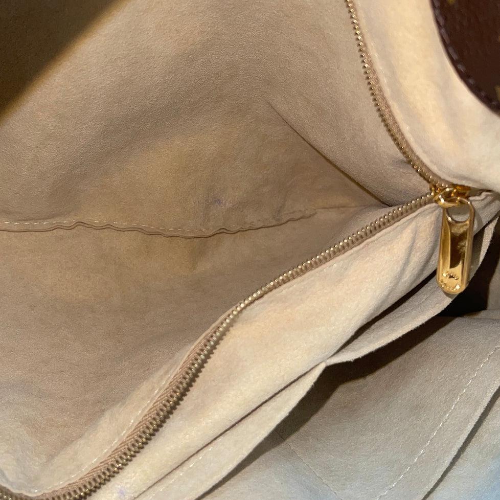 Louis Vuitton Monogram Artsy MM