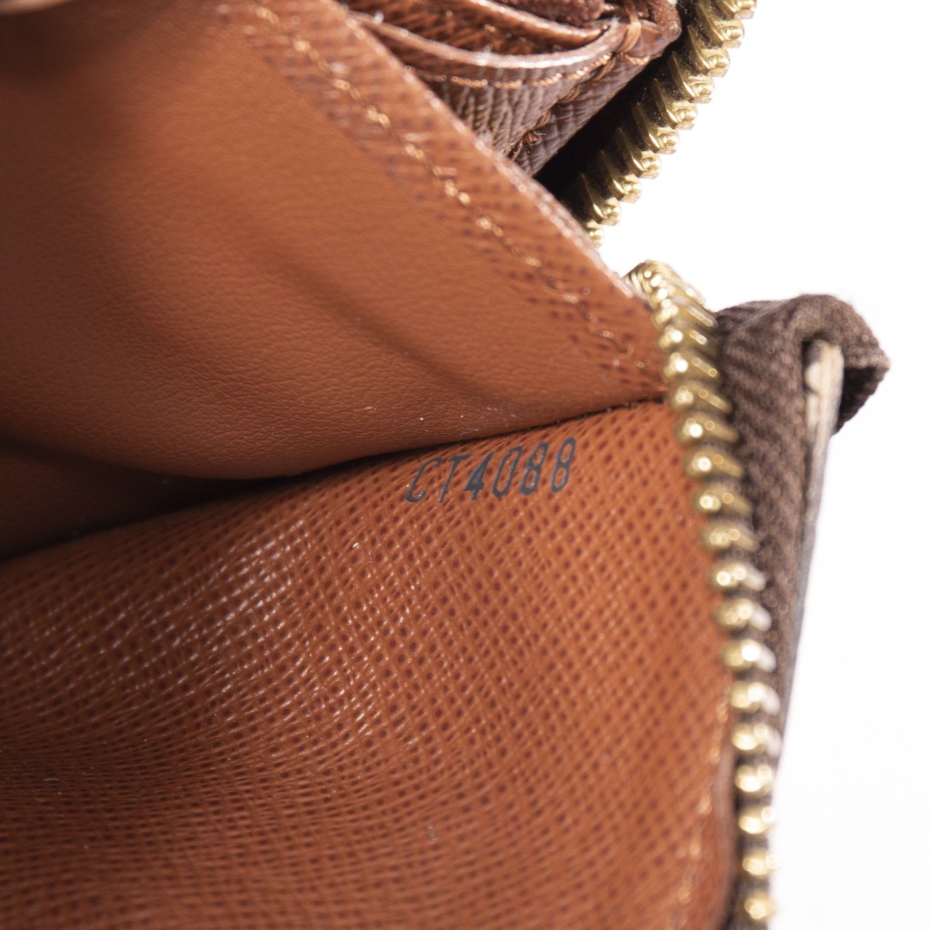 Louis Vuitton Monogram Astrid Wallet