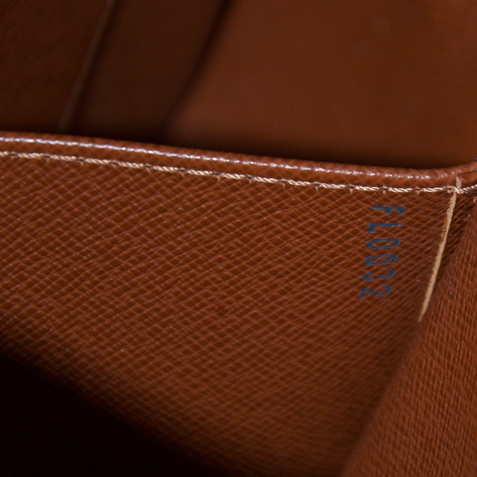 Louis Vuitton Monogram Cite MM