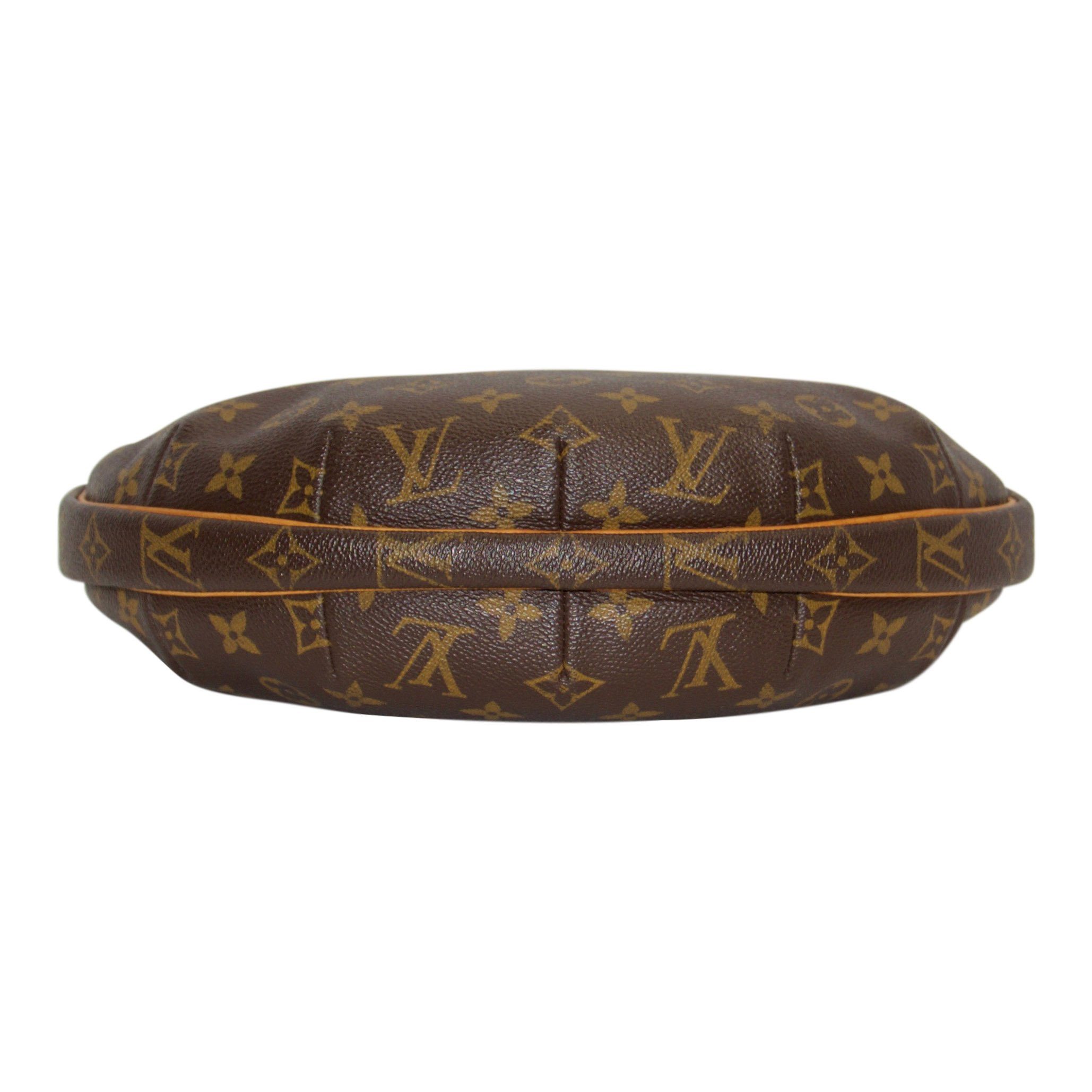Louis Vuitton Monogram Croissant MM