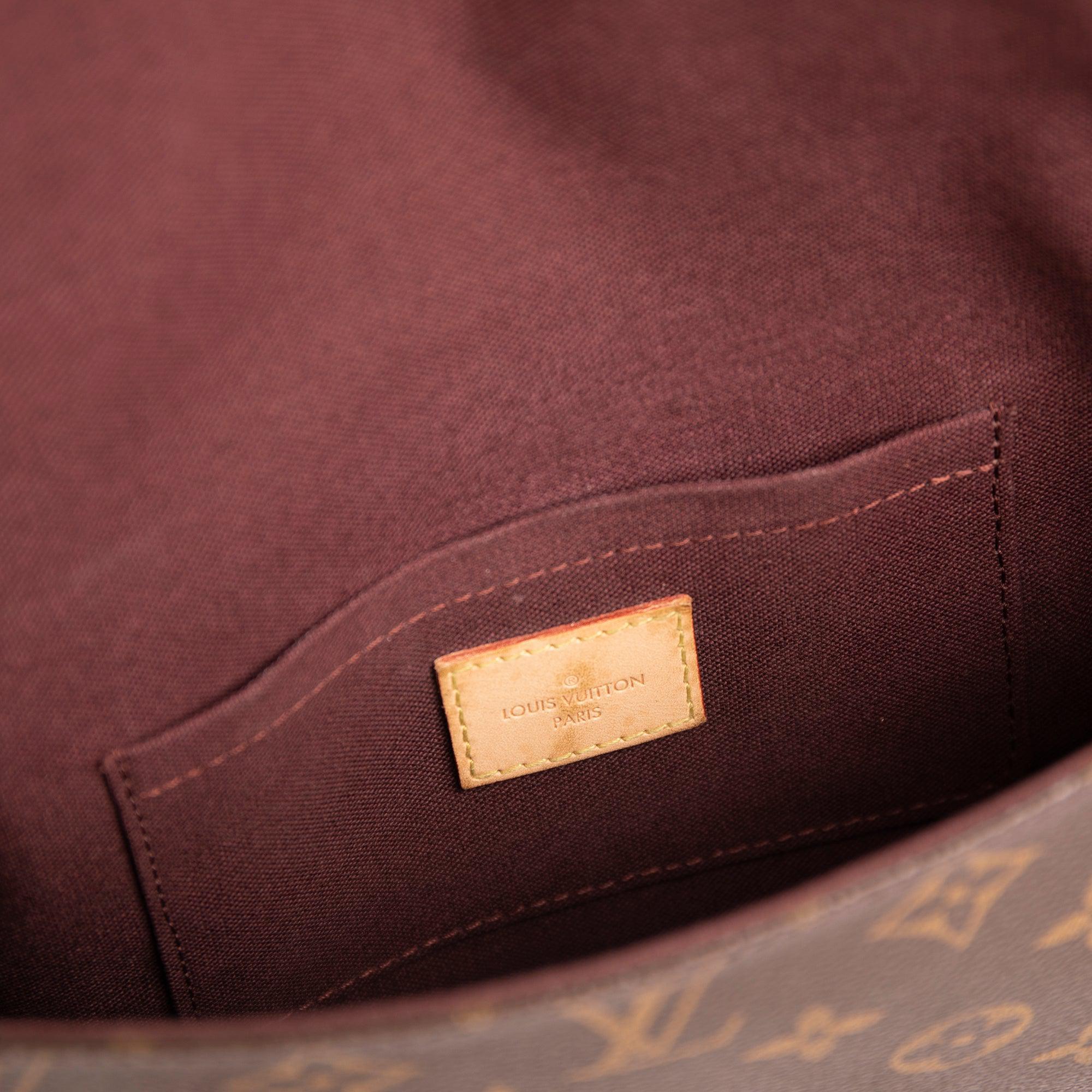 Louis Vuitton Monogram Favorite MM w/ Strap