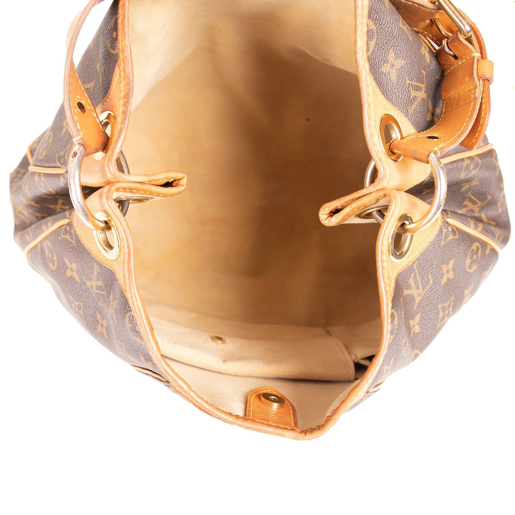 Louis Vuitton Monogram Galleria PM