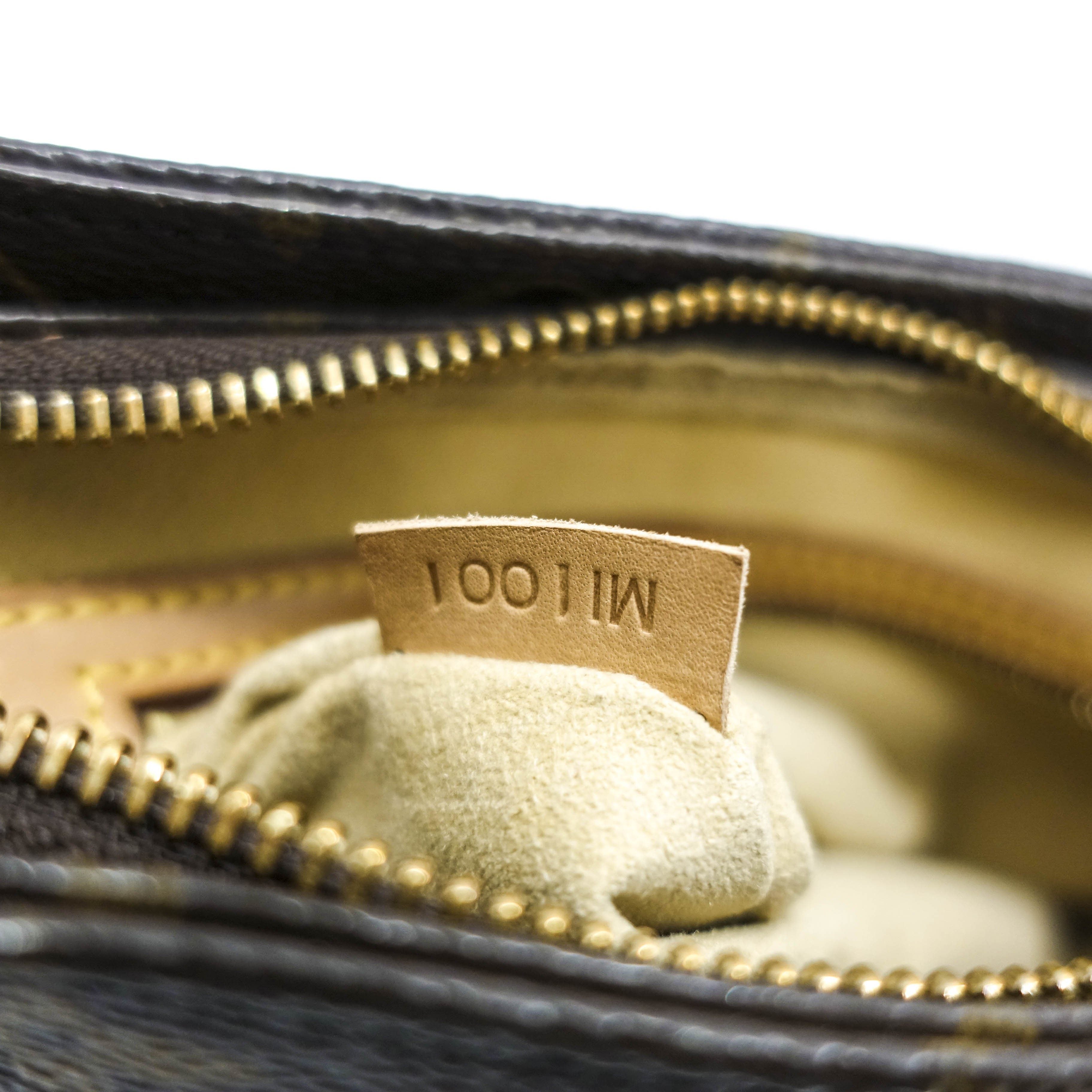 Louis Vuitton Monogram Looping MM