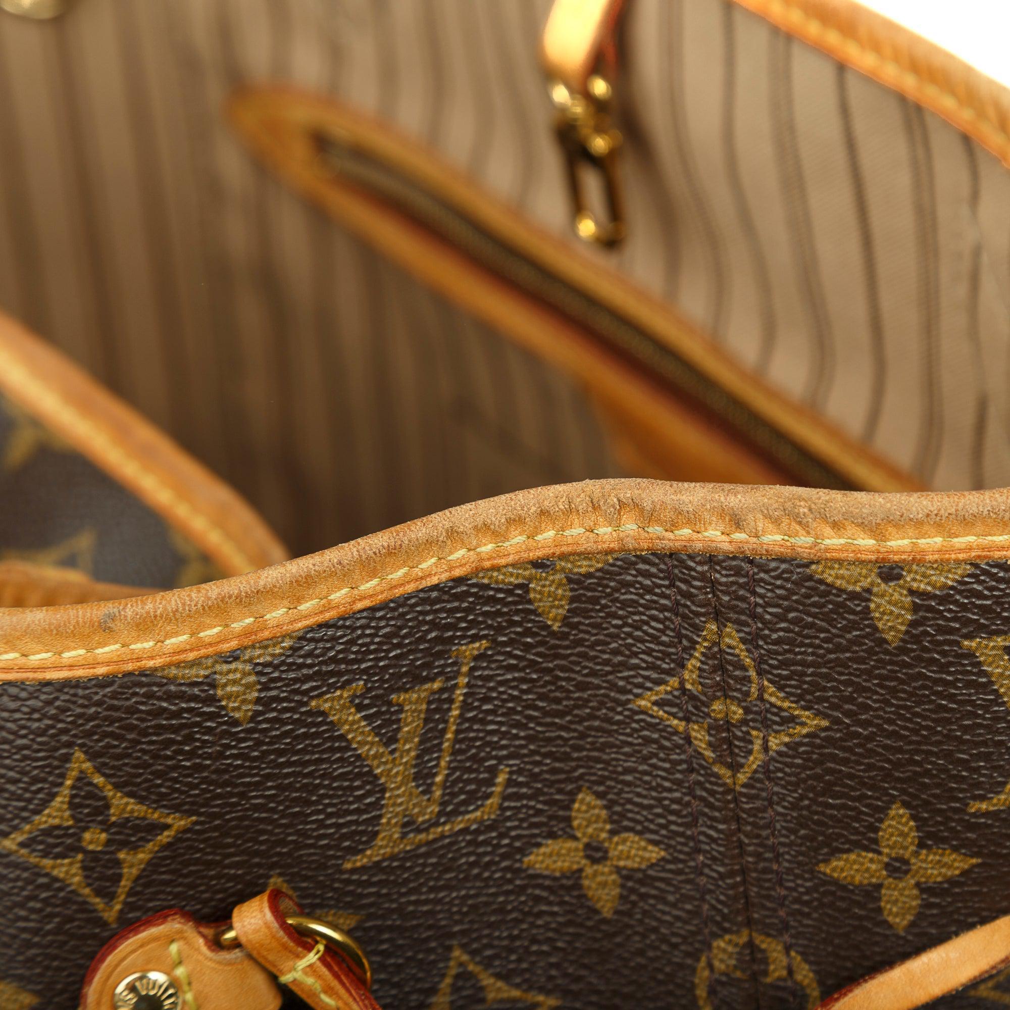 Louis Vuitton Monogram Neverfull MM w/ Pouch