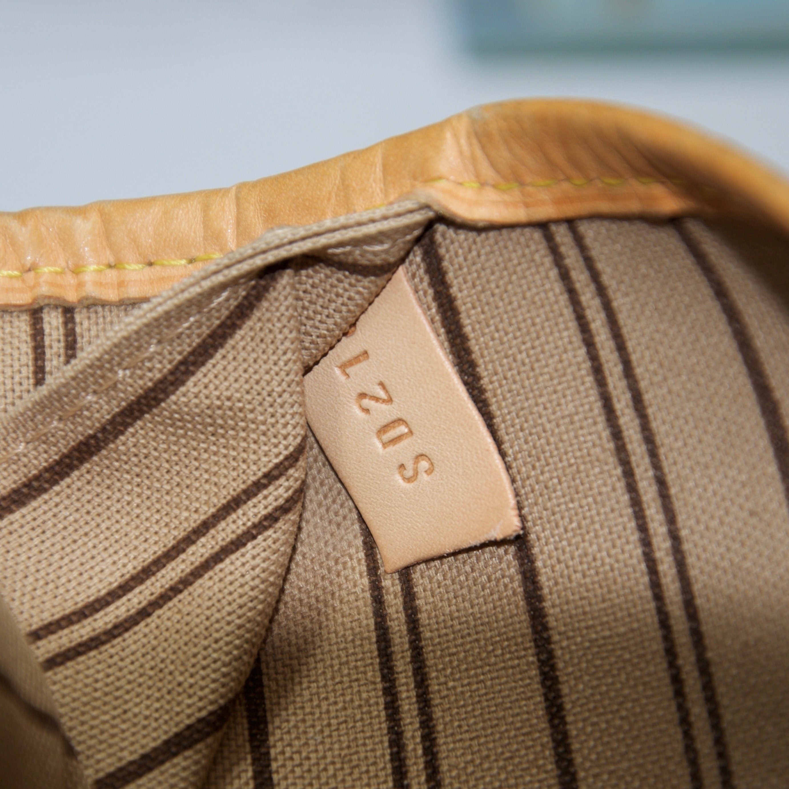 Louis Vuitton Monogram Neverfull MM with Pouch