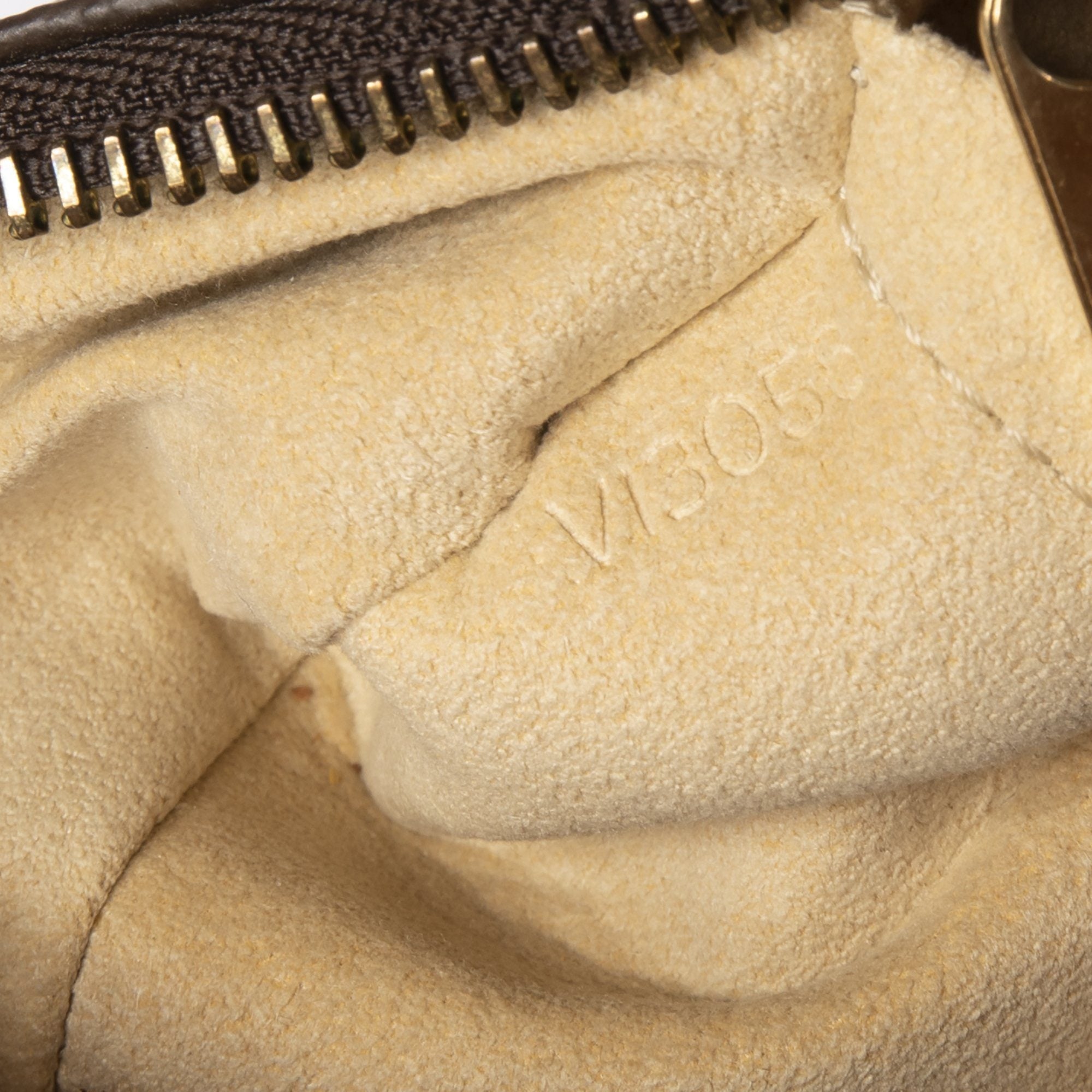 Louis Vuitton Monogram Pochette Milla MM