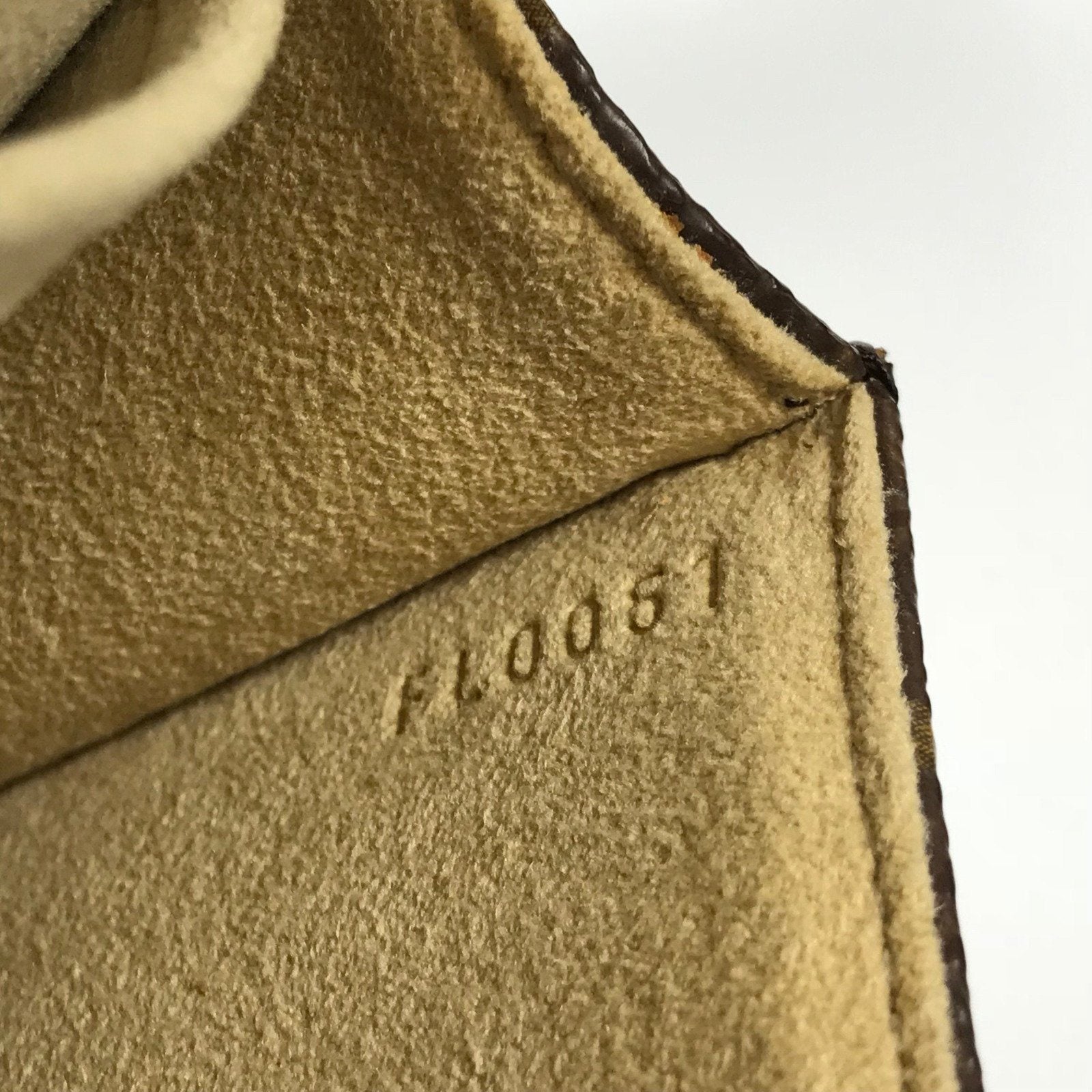 Louis Vuitton Monogram Pochette Twin GM Clutch
