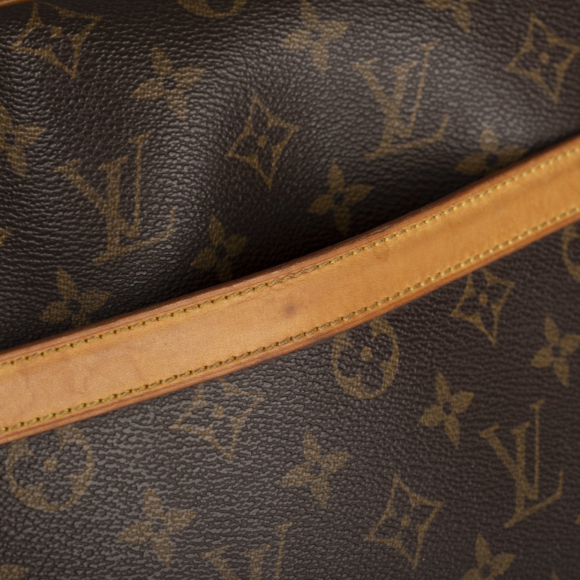 Louis Vuitton Monogram Reporter GM