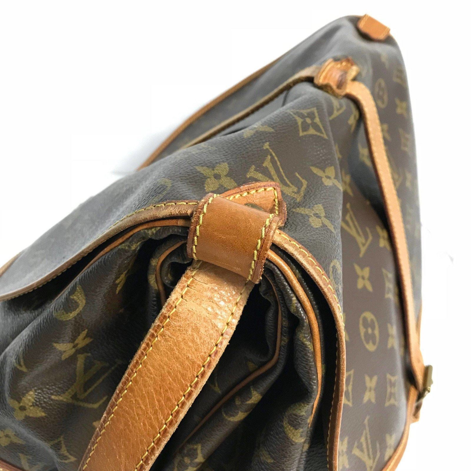 Louis Vuitton Monogram Saumur 35 Messenger Bag