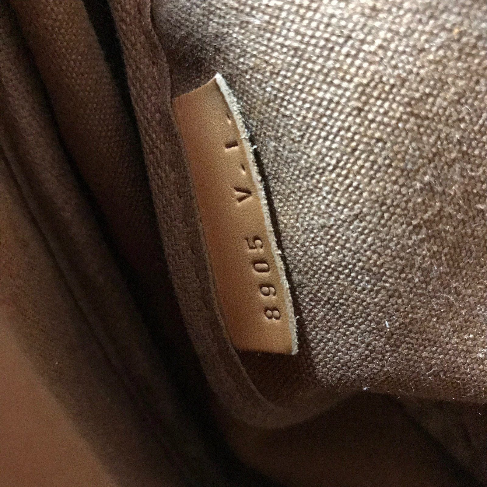 Louis Vuitton Monogram Saumur 35 Messenger Bag