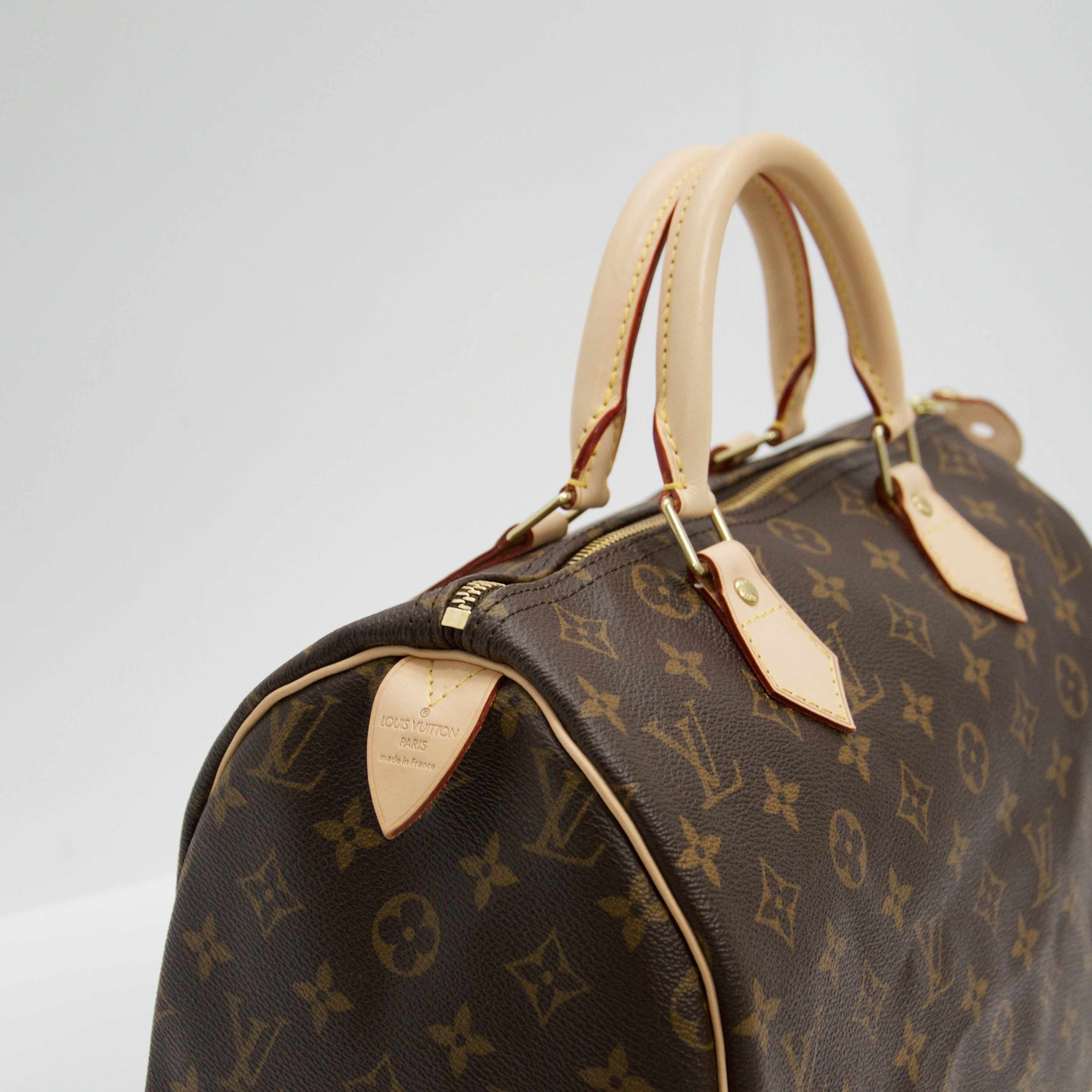 Louis Vuitton Monogram Speedy 30