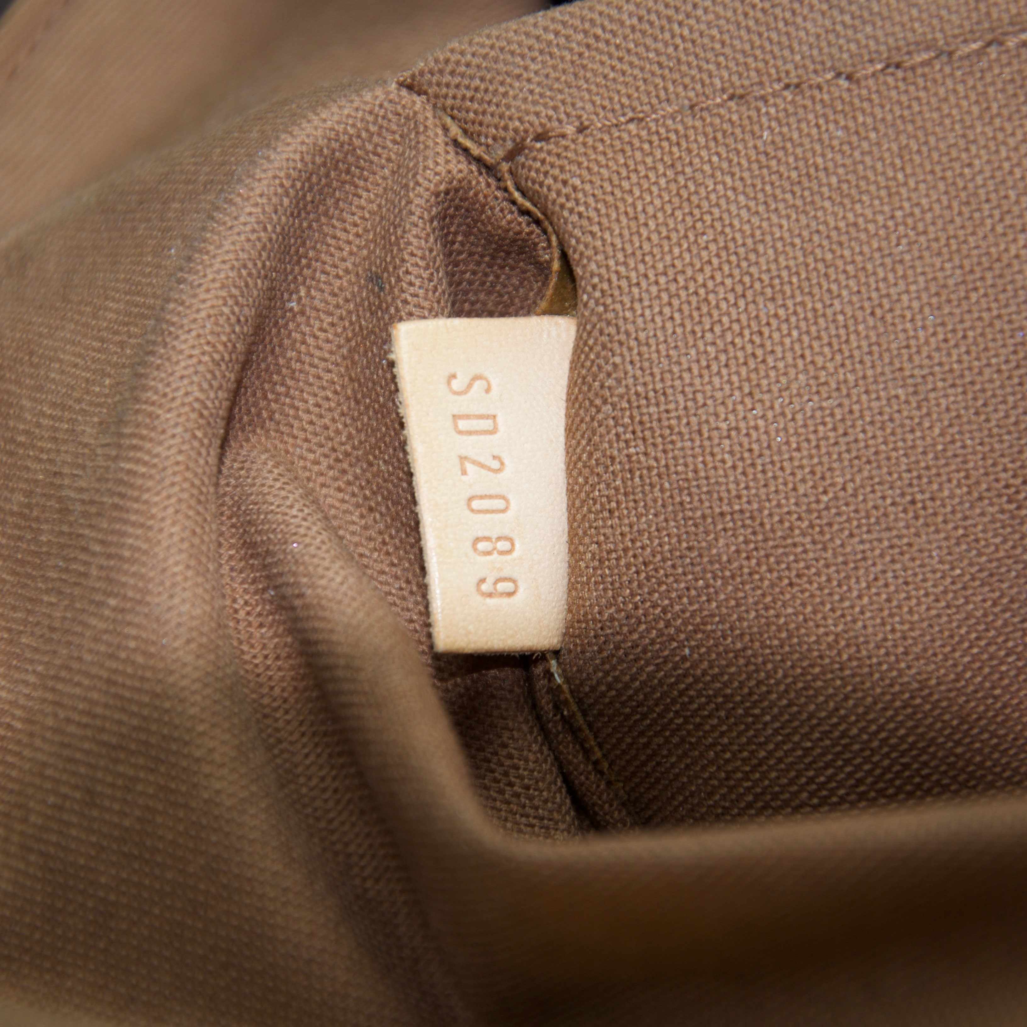 Louis Vuitton Monogram Tivoli GM