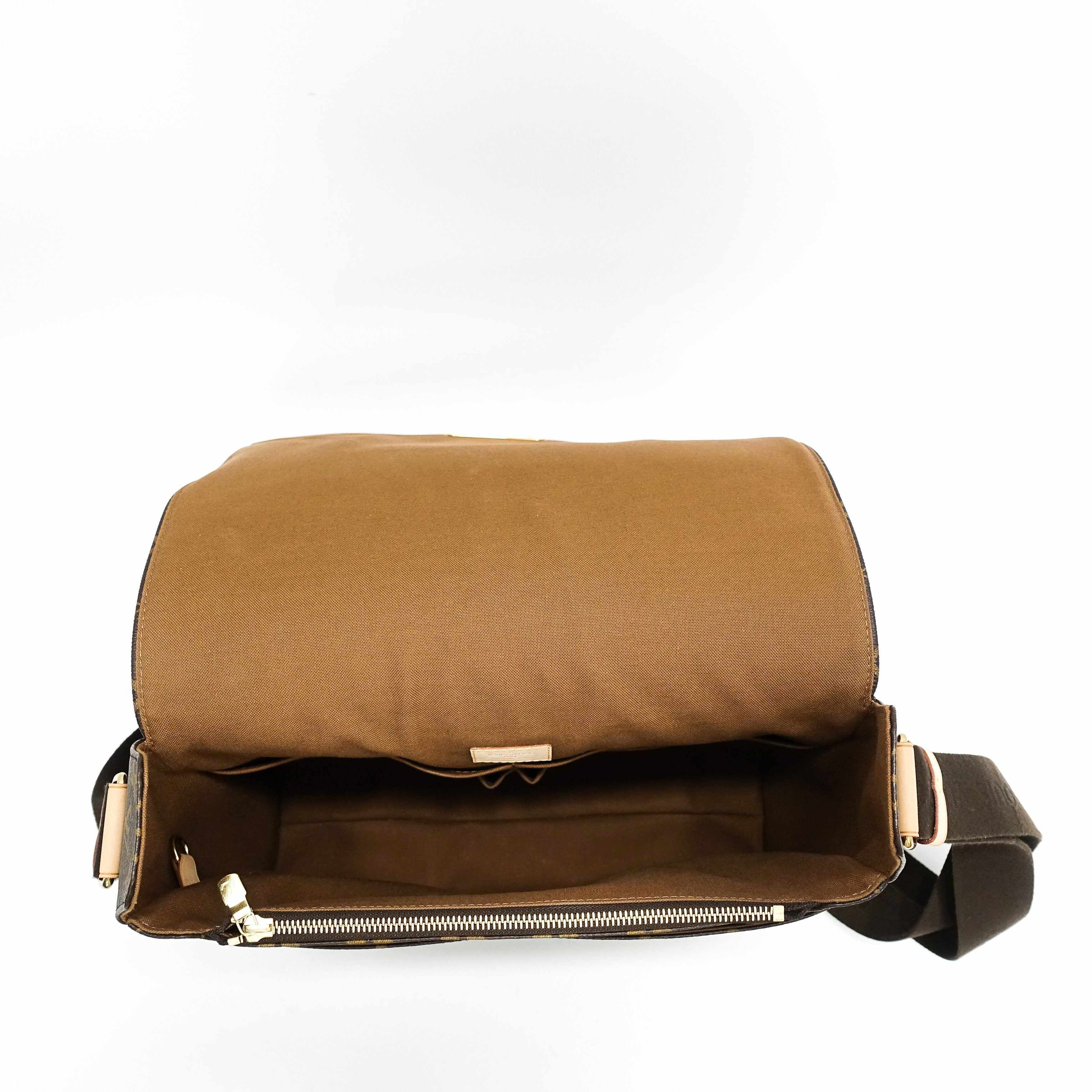 Louis Vuitton Monogram Valmy MM Messenger Bag