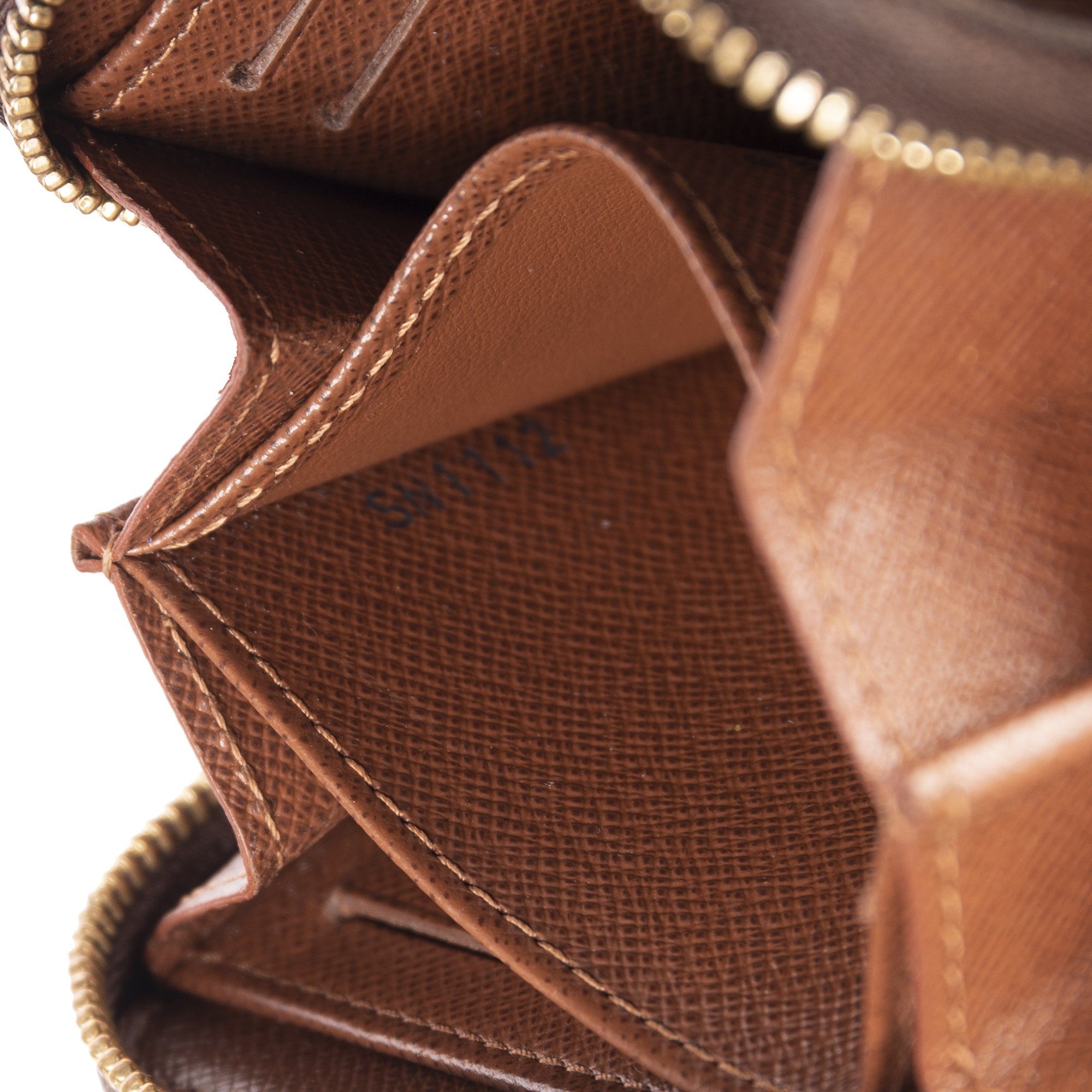 Louis Vuitton Monogram Zippy Coin Purse w/ Box