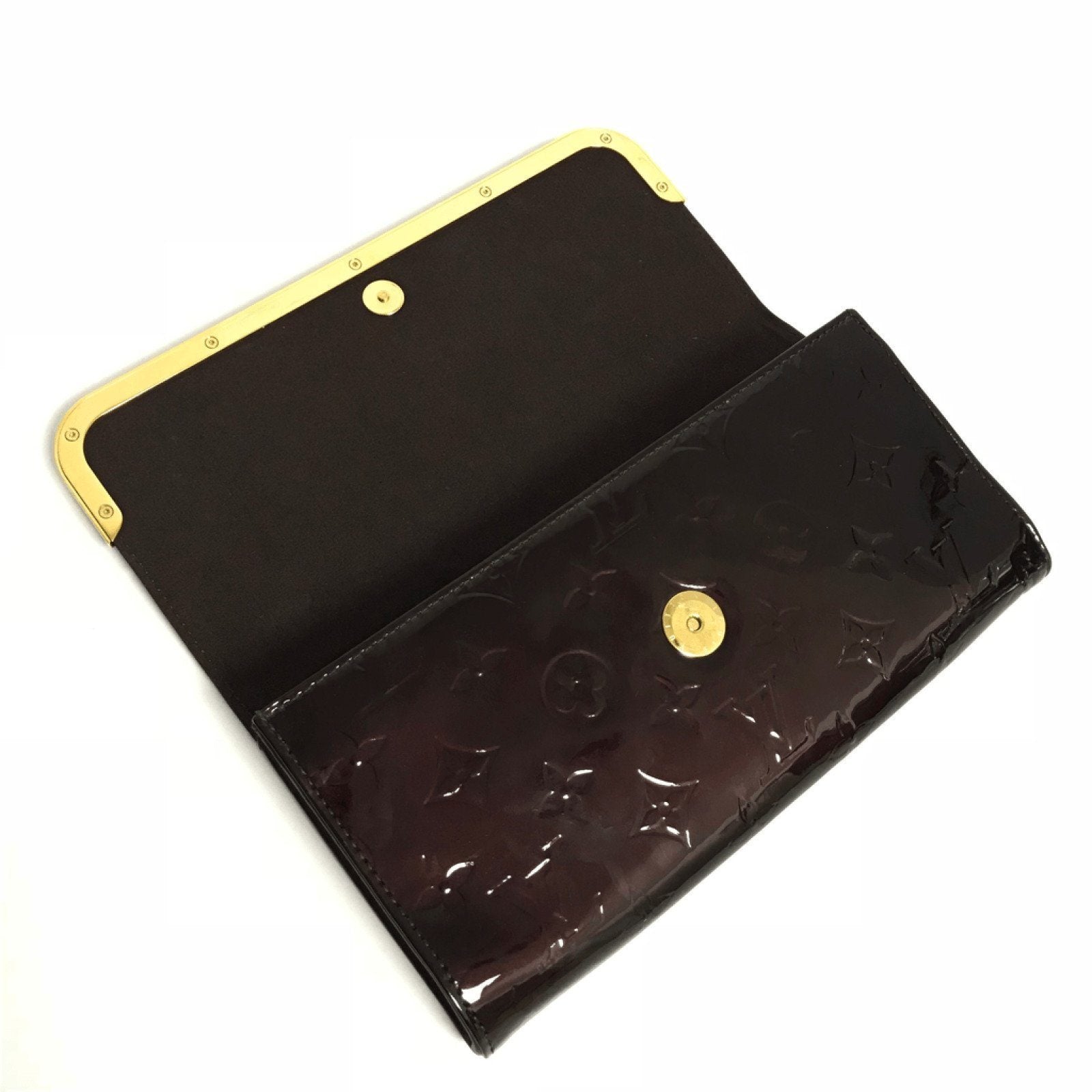 Louis Vuitton Pomme D'Amour Monogram Vermis Rossmore MM Clutch Bag