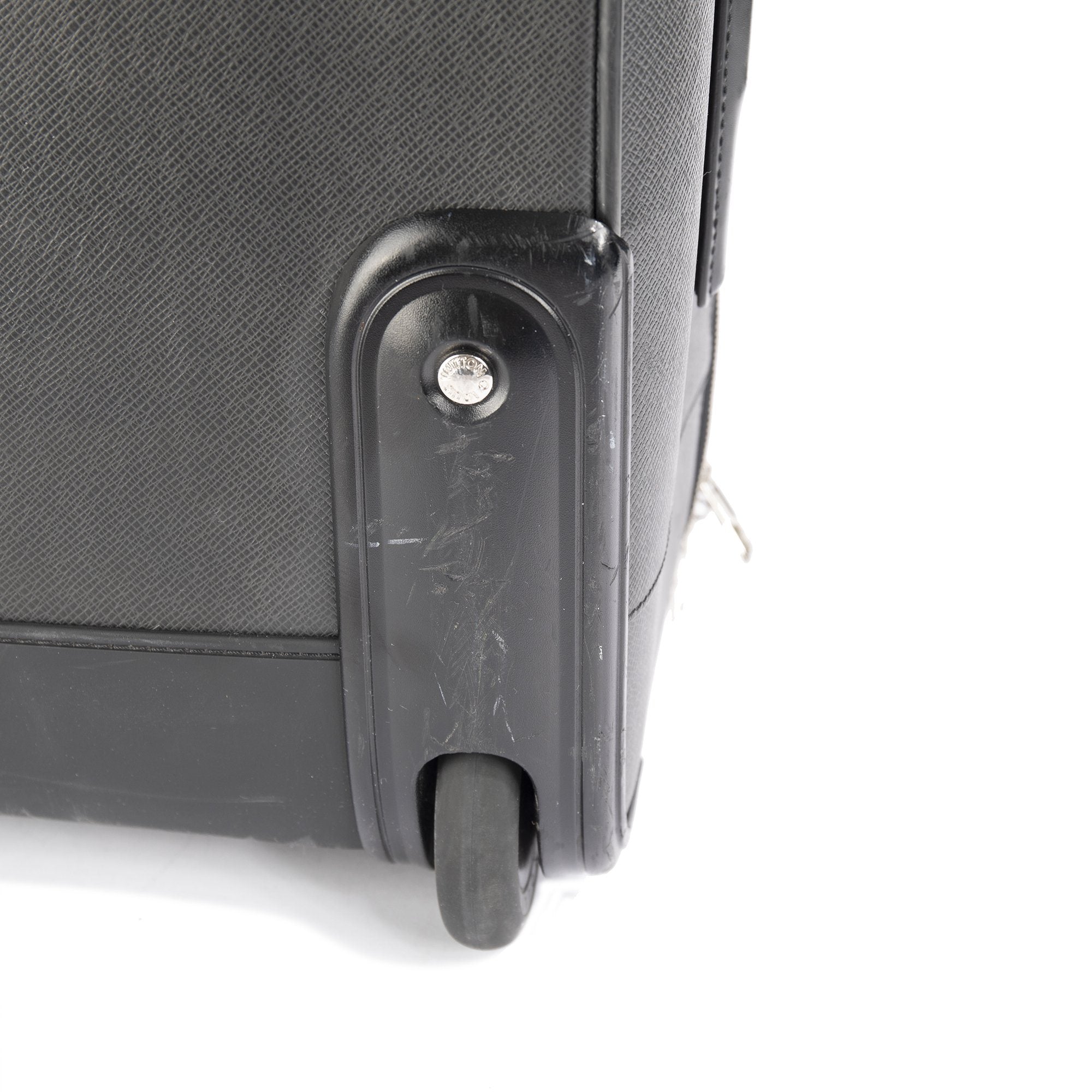 Louis Vuitton Taiga Leather Pegase Legere Business 55
